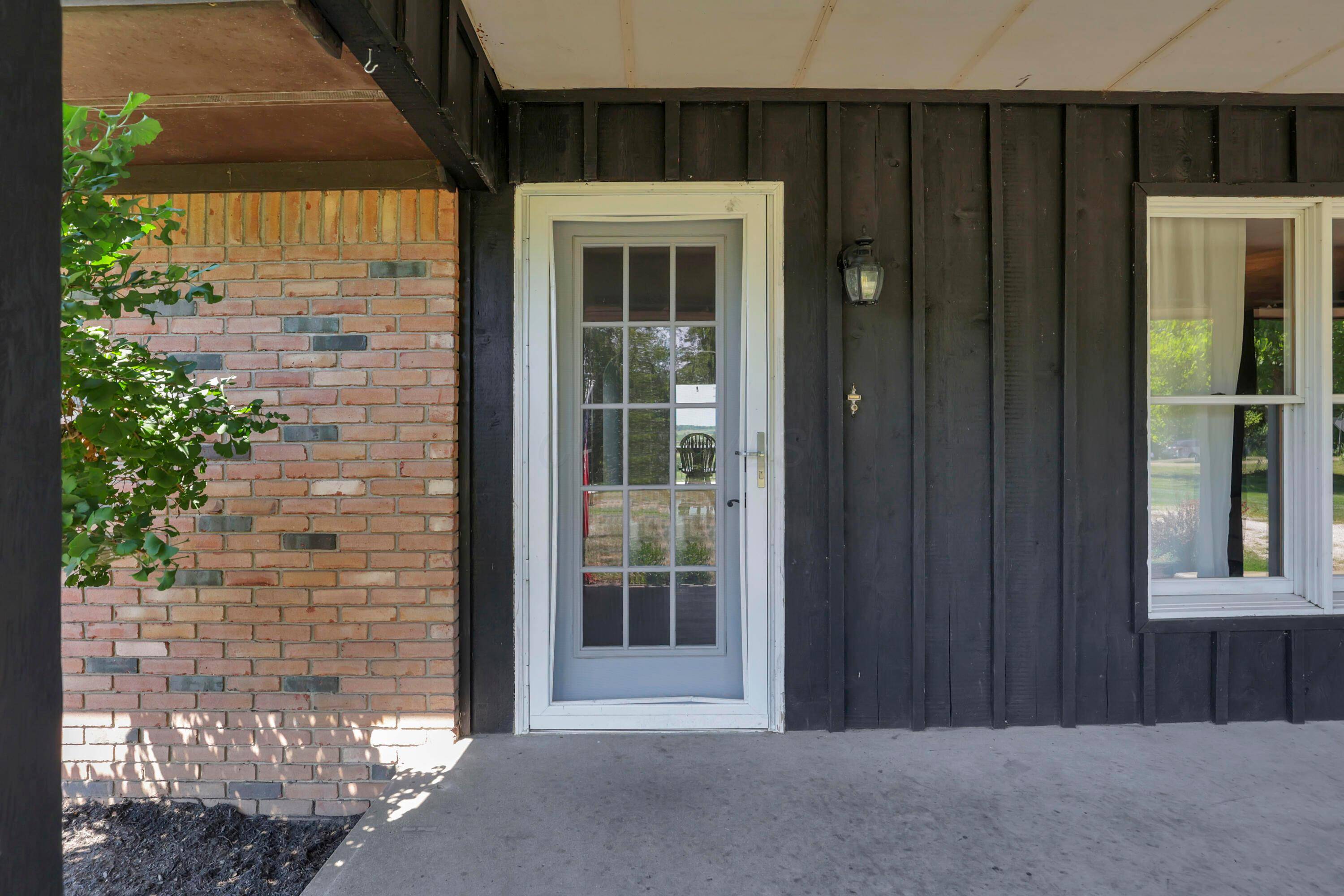 Coshocton, OH 43812,49694 Township Road 146