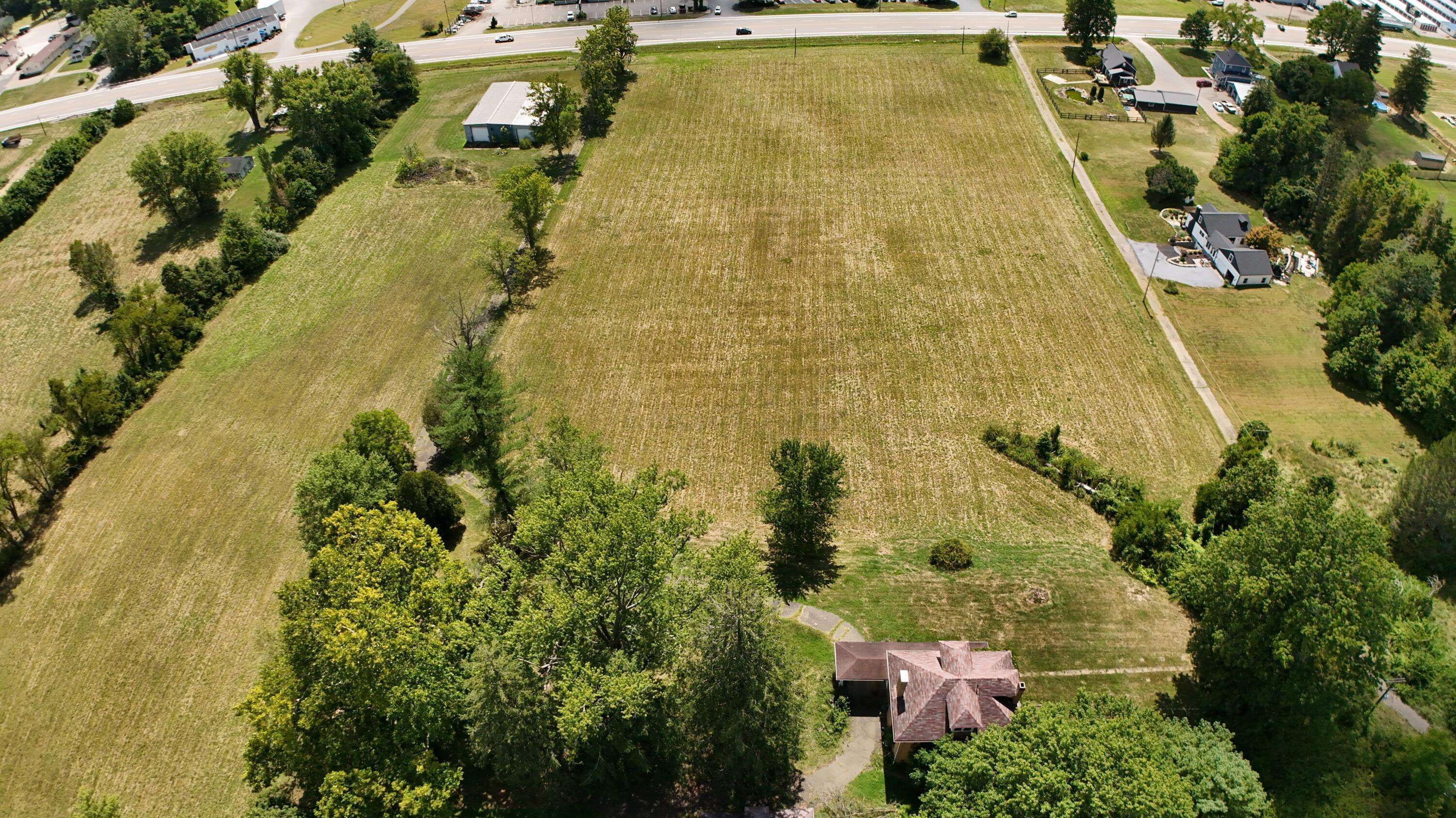 Zanesville, OH 43701,4395 West Pike