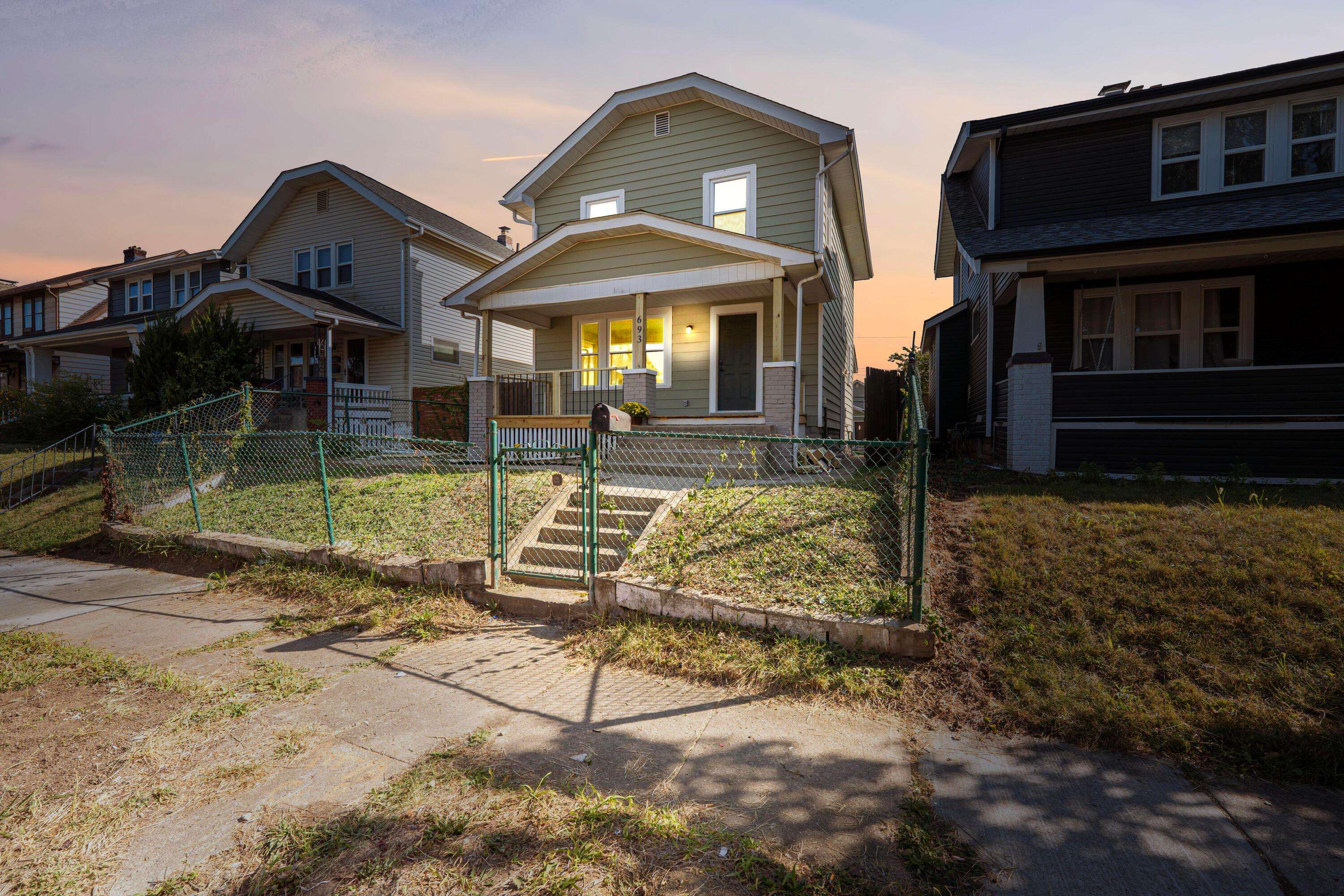 Columbus, OH 43206,693 Thurman Avenue