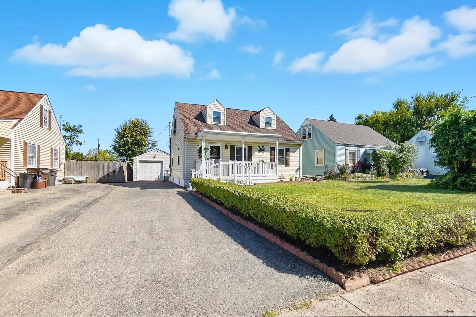 Springfield, OH 45505,1716 N Sweetbriar Lane