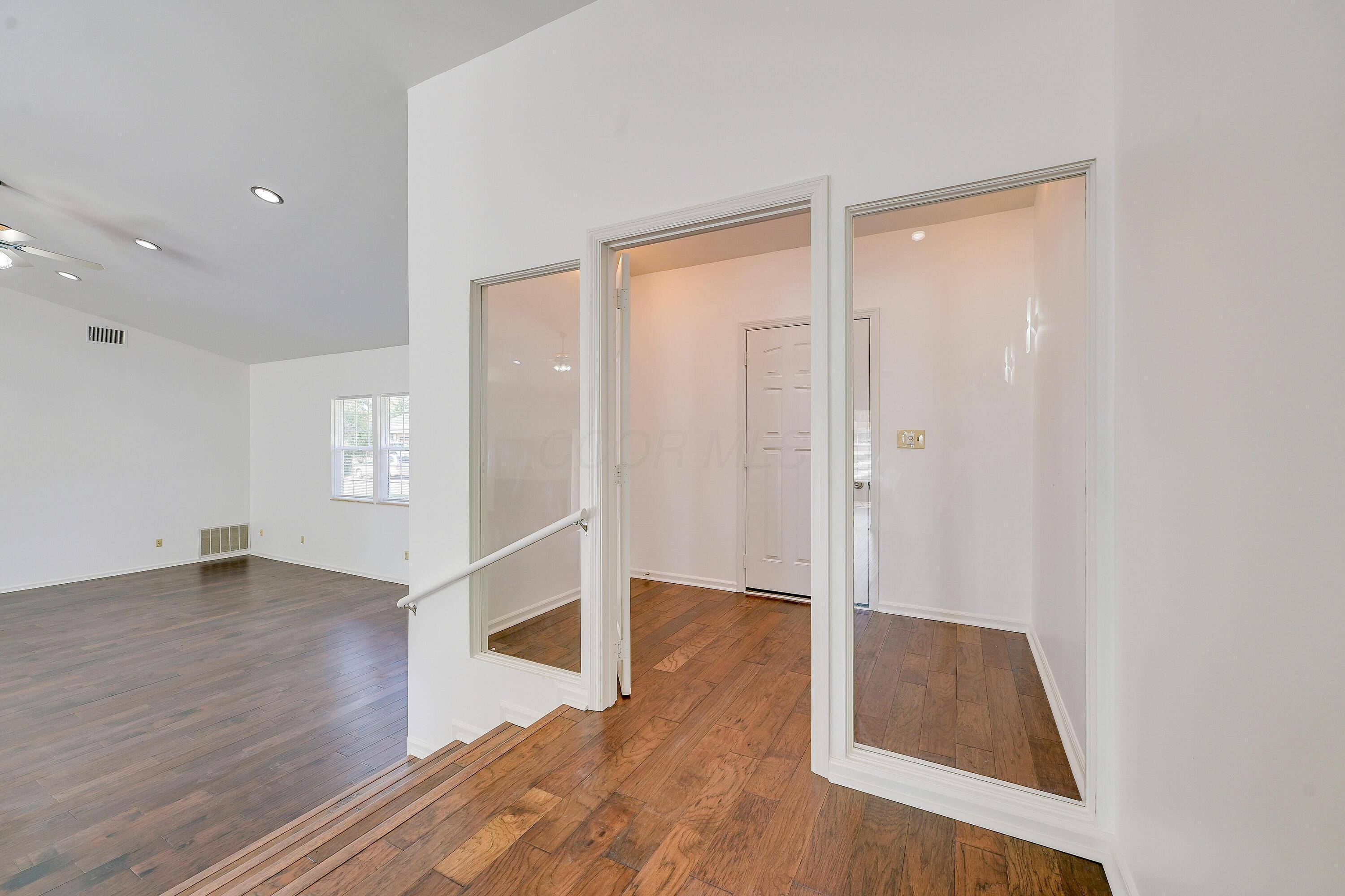 Washington Court House, OH 43160,1855 Beacon Street