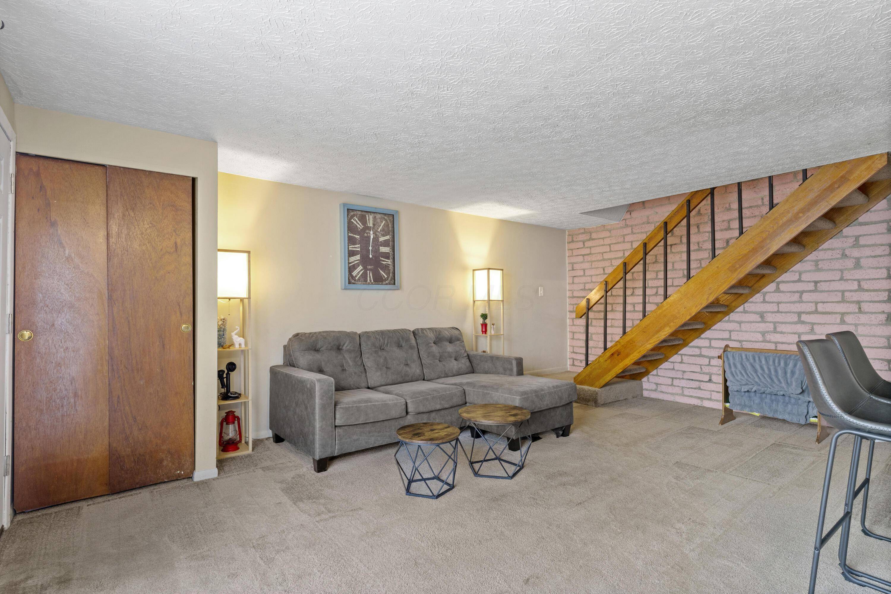 Columbus, OH 43228,656 Cherry Ridge Road #B