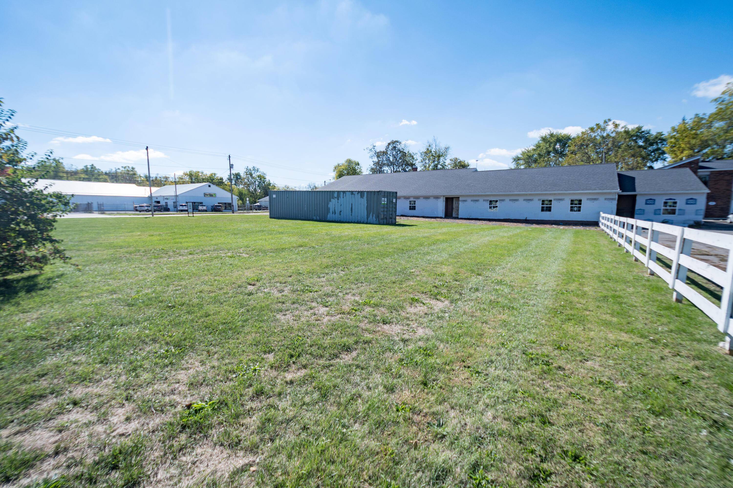 London, OH 43140,249 W High Street