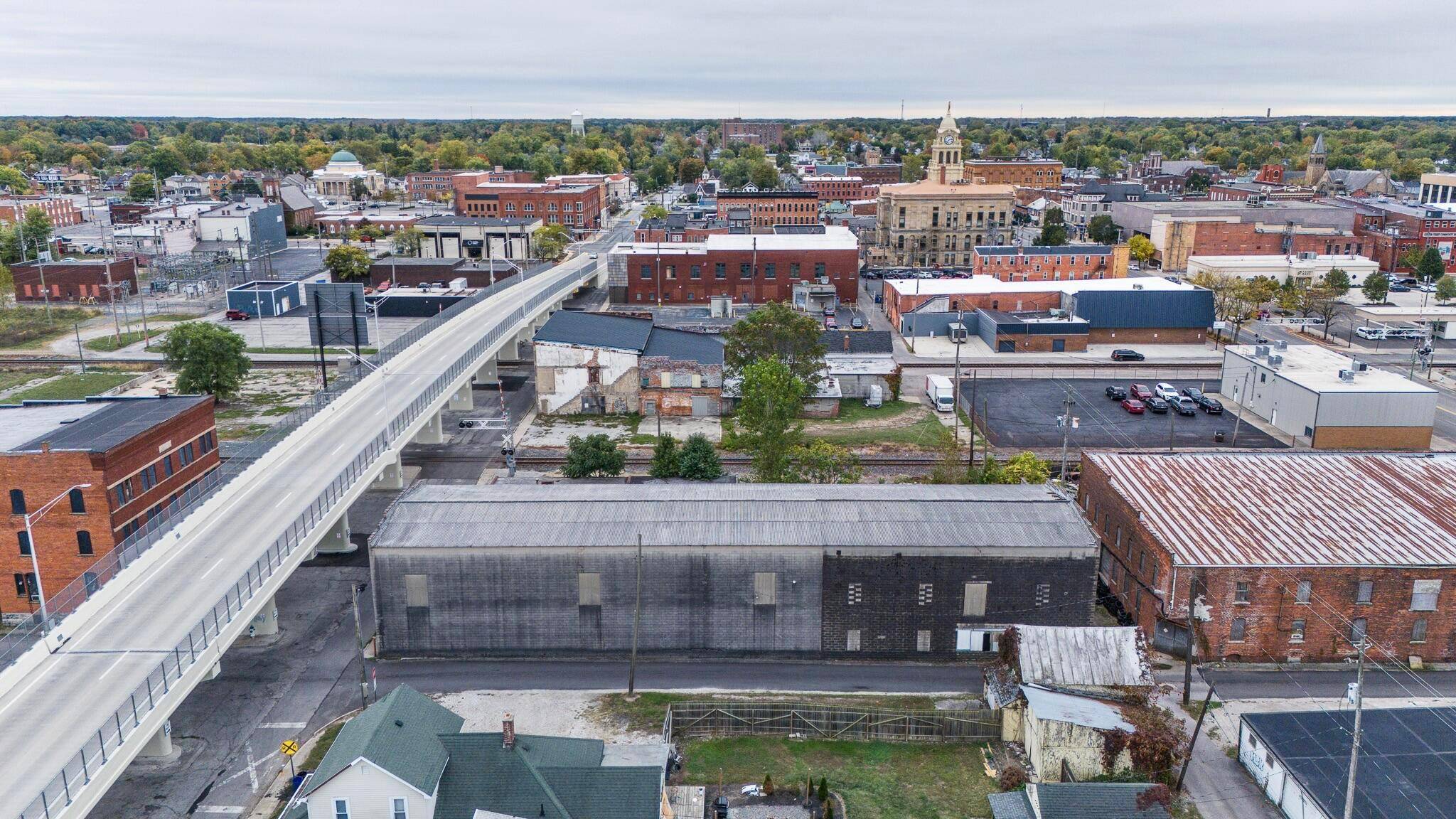 Marion, OH 43302,207 N State Street