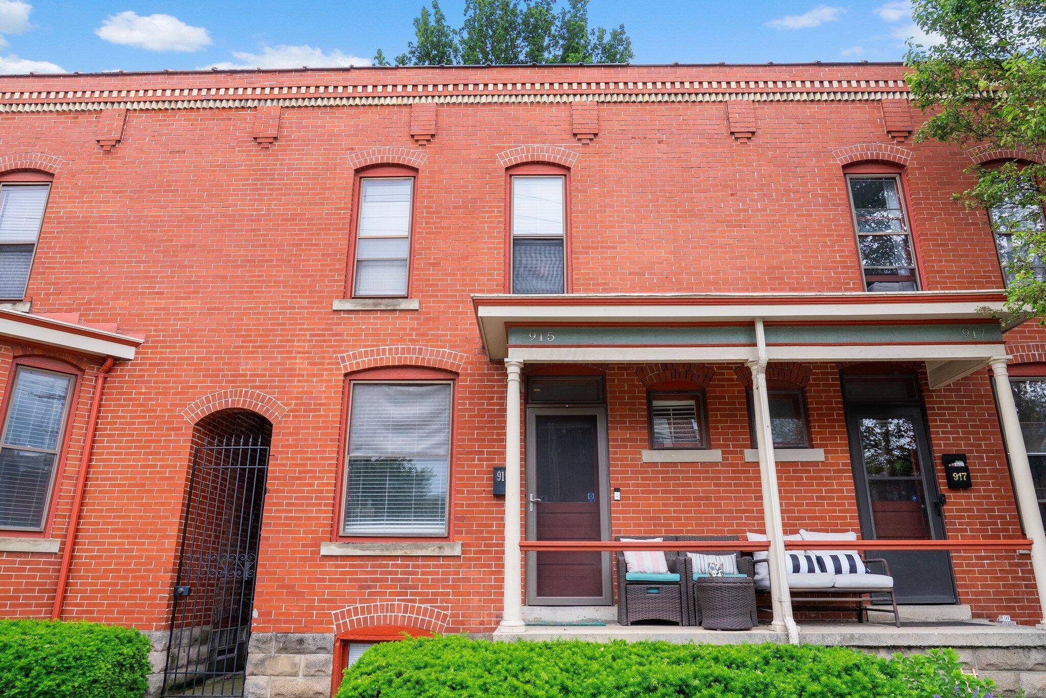 Columbus, OH 43201,915 Dennison Avenue