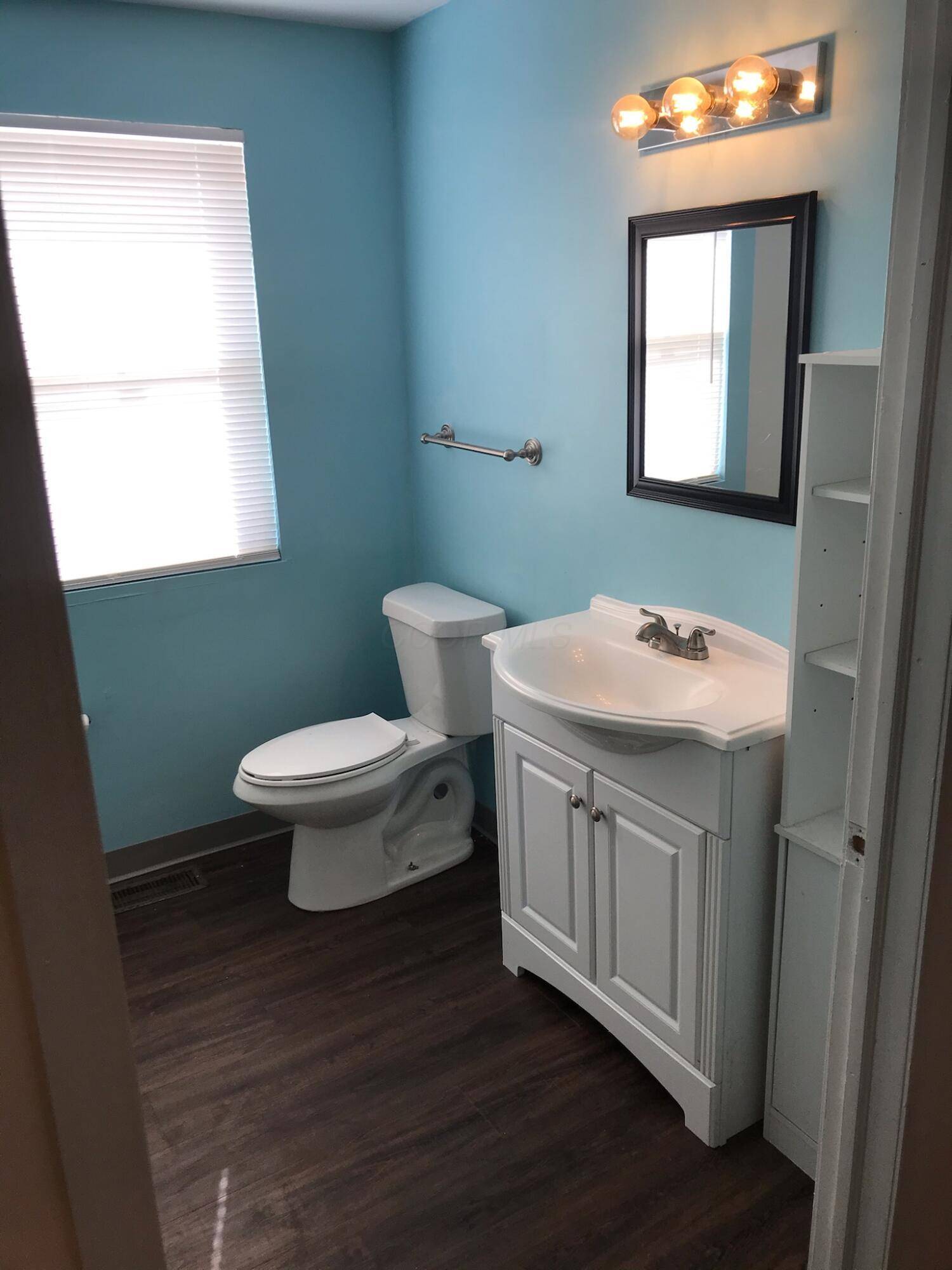 Columbus, OH 43217,98 Buckeye Circle