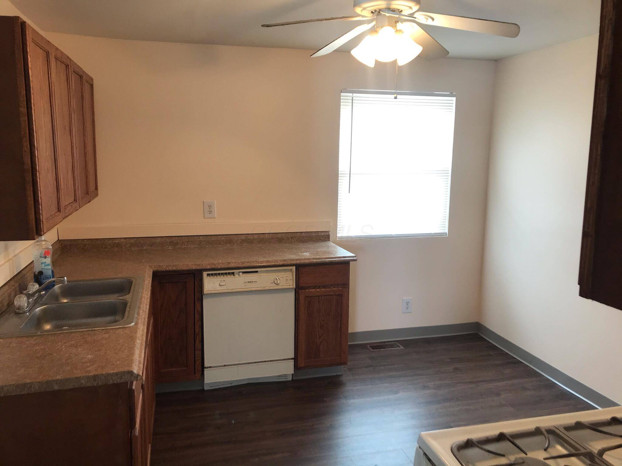 Columbus, OH 43217,98 Buckeye Circle