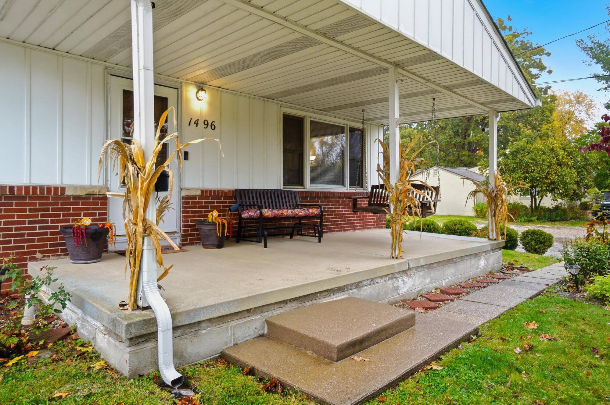 Columbus, OH 43224,1496 E Cooke Road