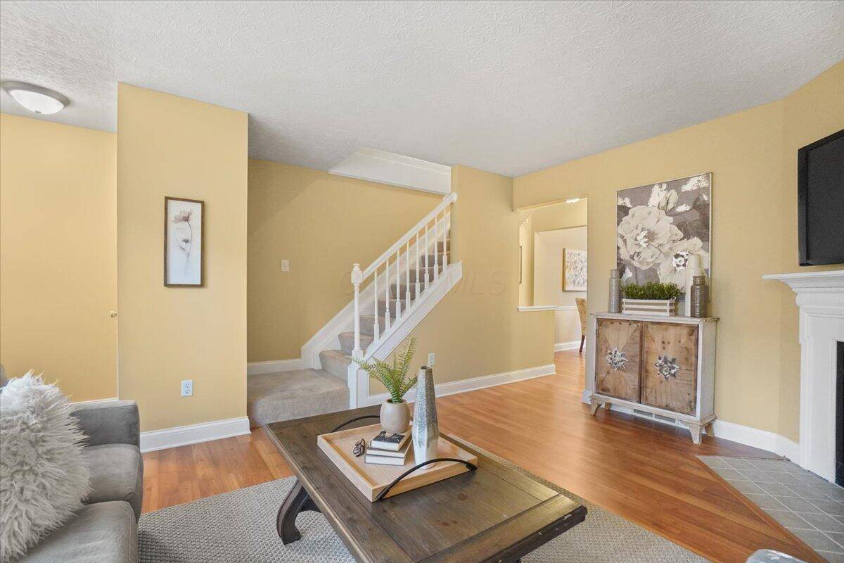 Columbus, OH 43235,7917 Meadowhaven Boulevard #11