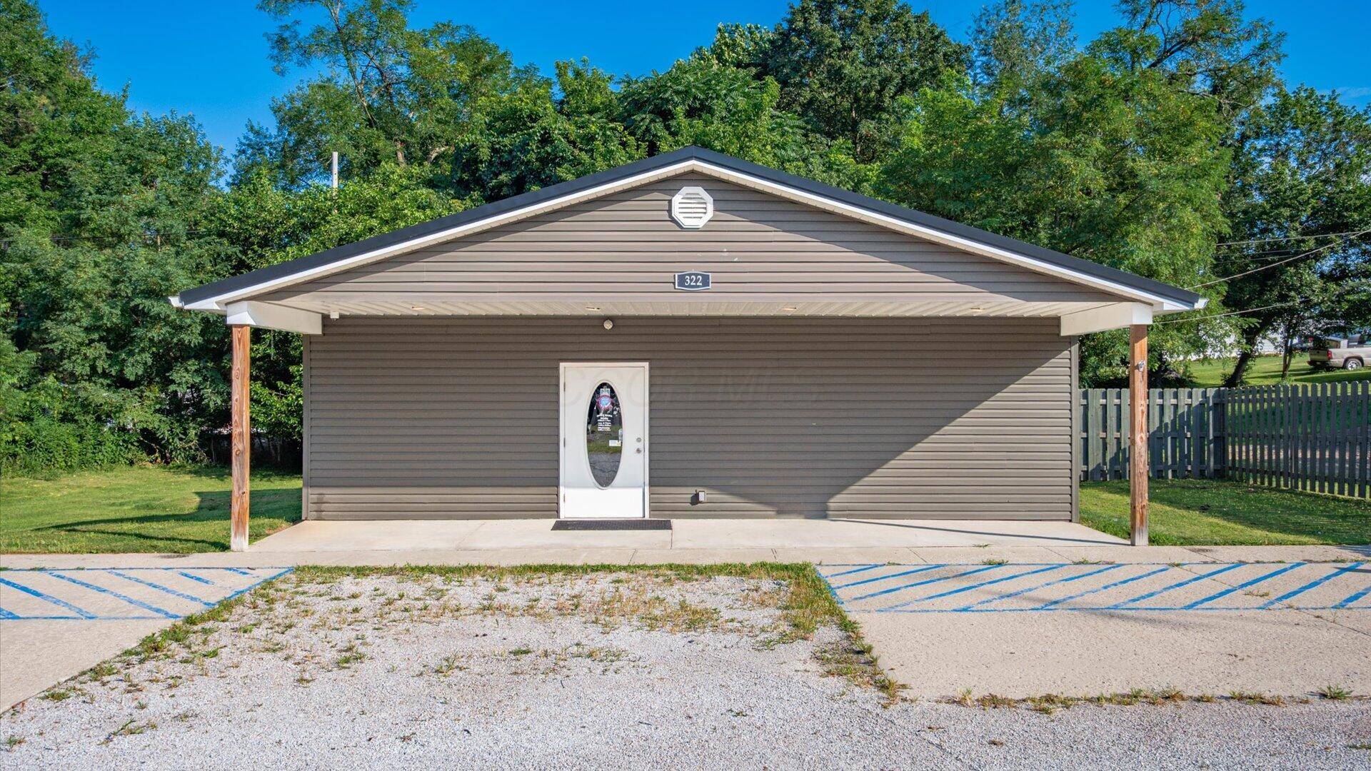 New Lexington, OH 43764,322 W Water Street