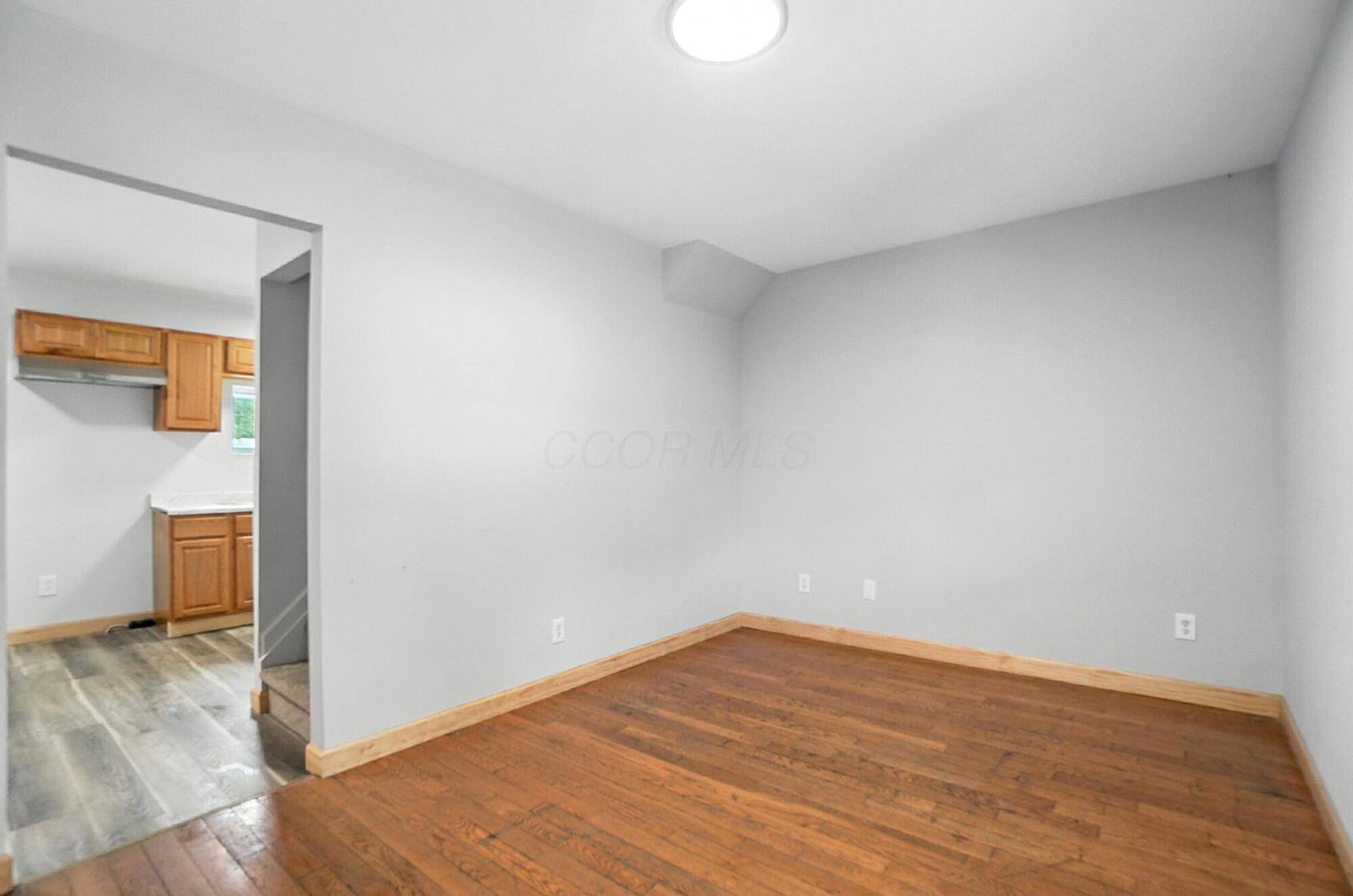 Columbus, OH 43223,378 Hawkes Avenue