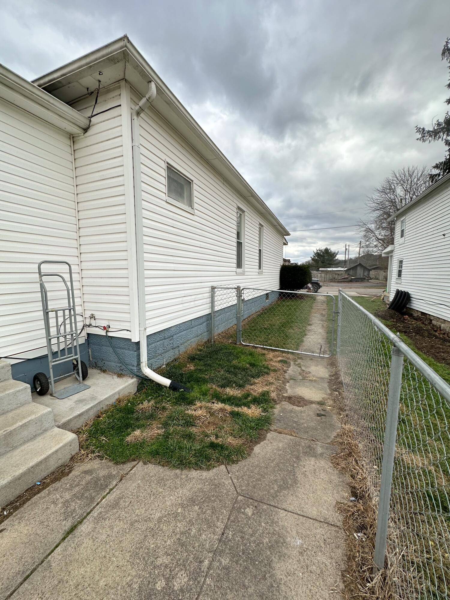 Logan, OH 43138,331 Short Street