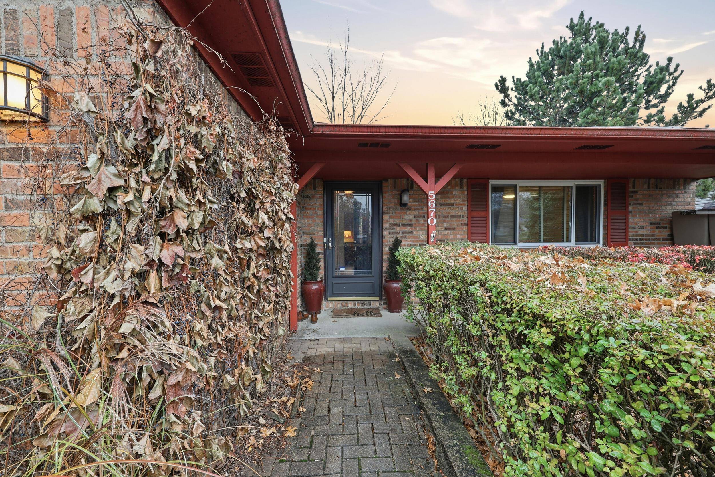 Columbus, OH 43231,5670 Oliver Street