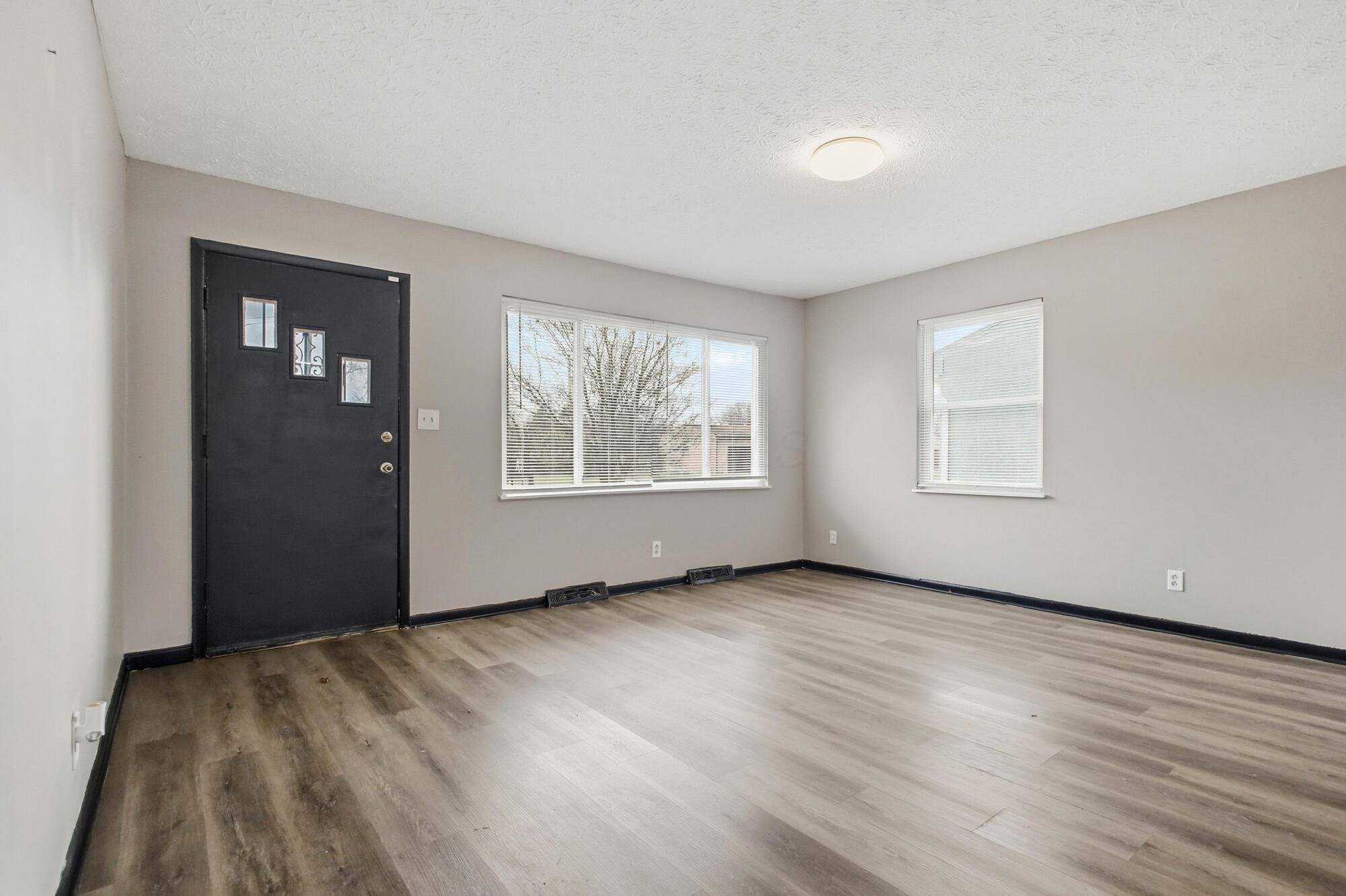 Columbus, OH 43207,1713 Kelton Avenue