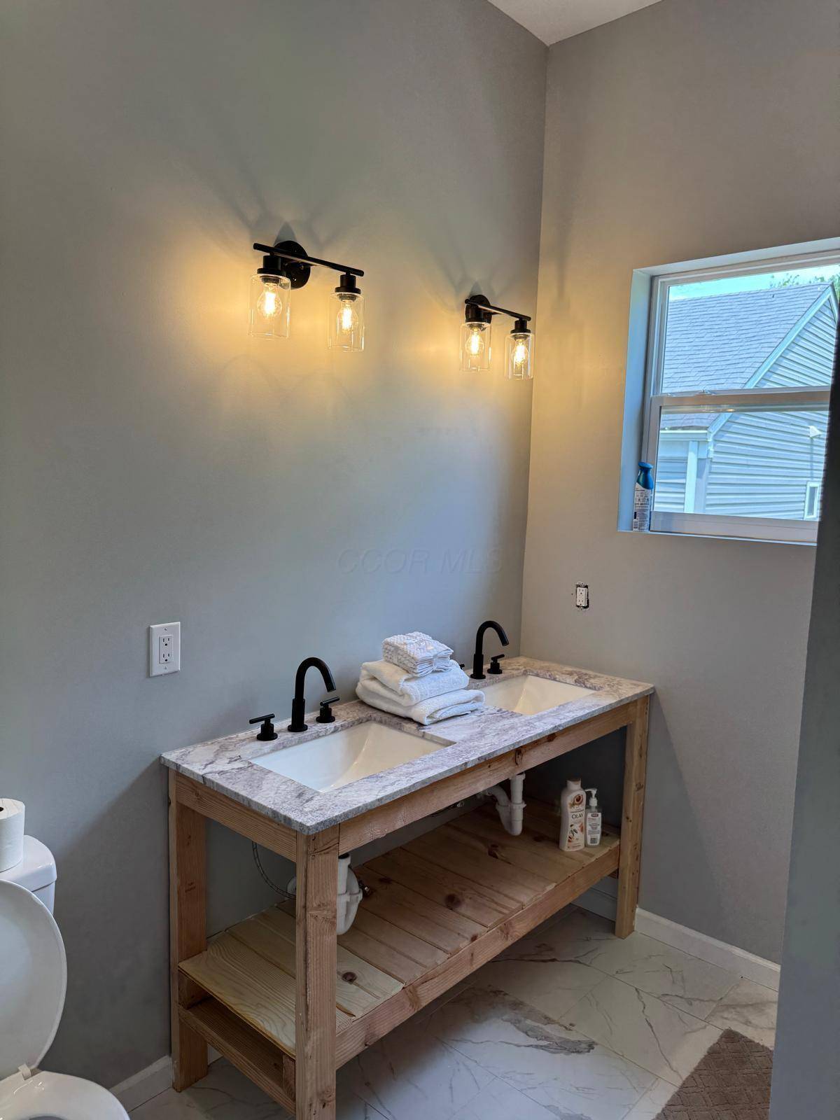 Columbus, OH 43213,462 S Hampton Road