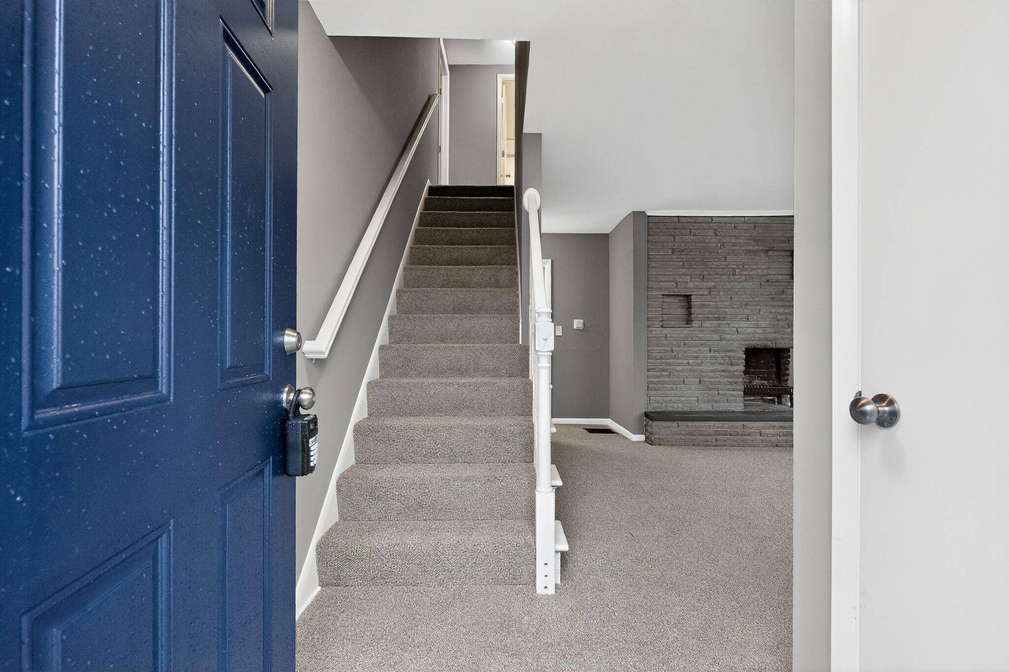 Columbus, OH 43213,4232 Mayflower Boulevard