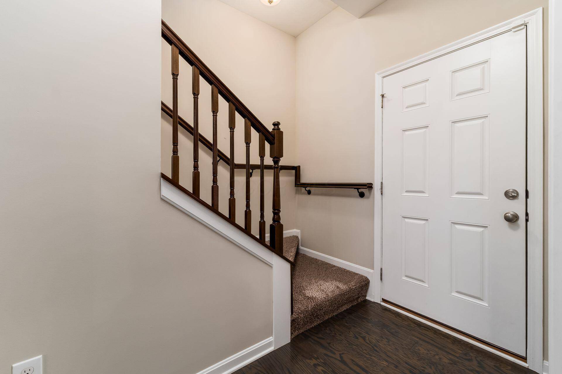 Ashville, OH 43103,30 Burroughs Drive