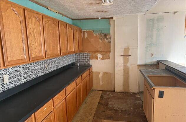 Crooksville, OH 43731,33 Sycamore Street