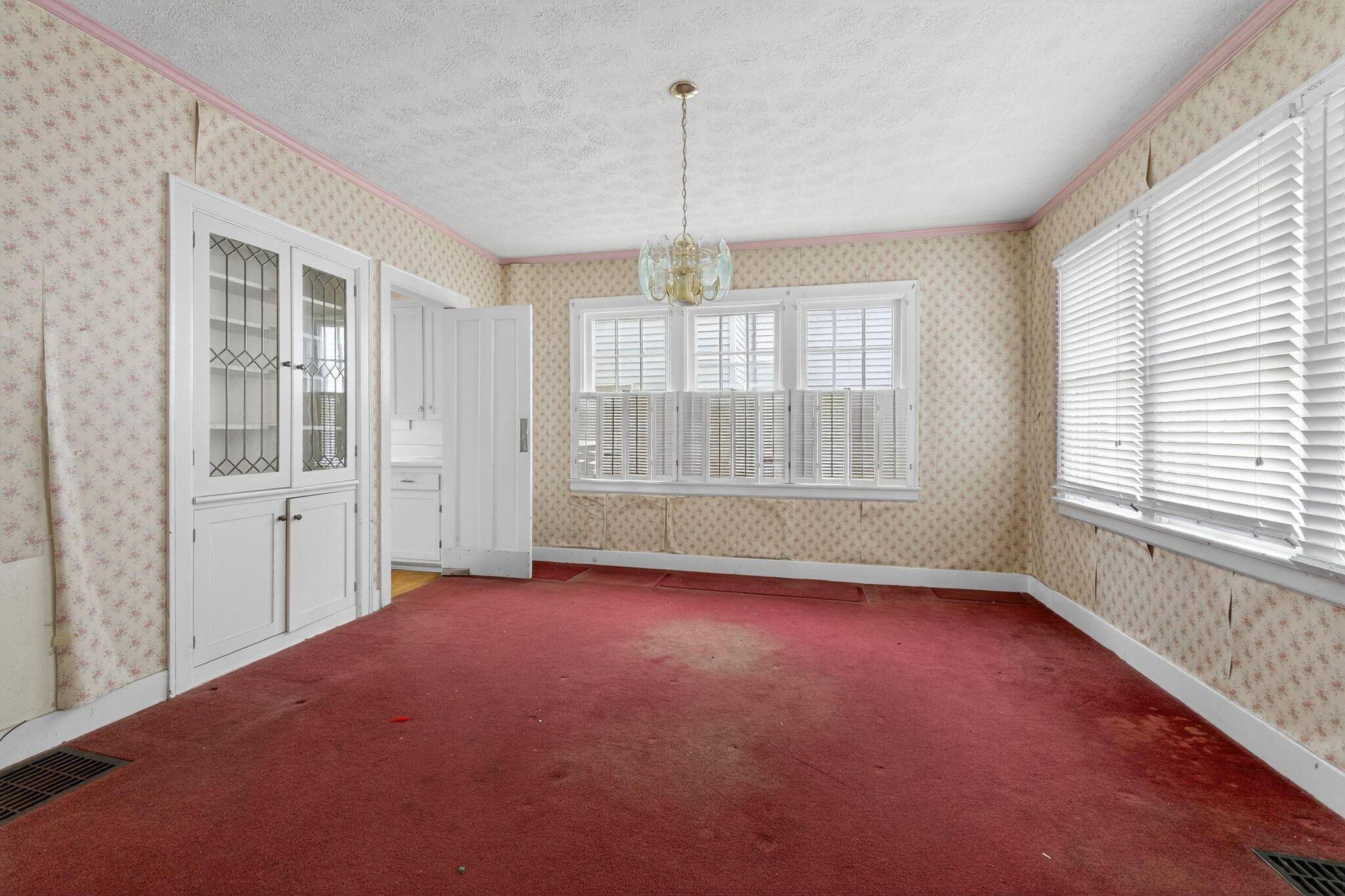 Circleville, OH 43113,474 N Court Street