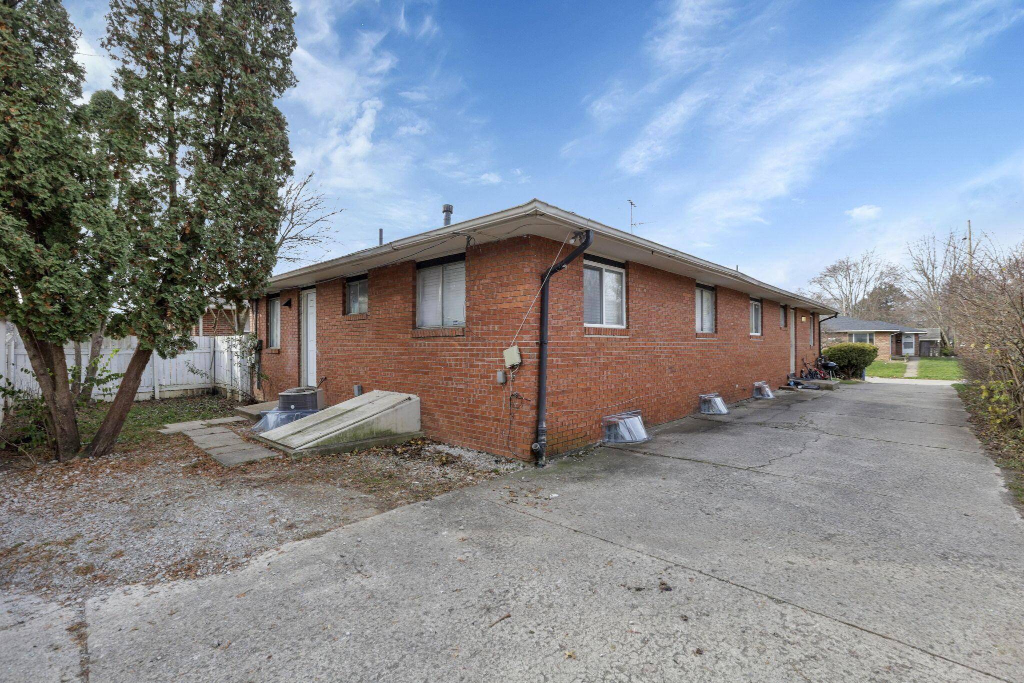 Columbus, OH 43227,16661668 Carstare Drive