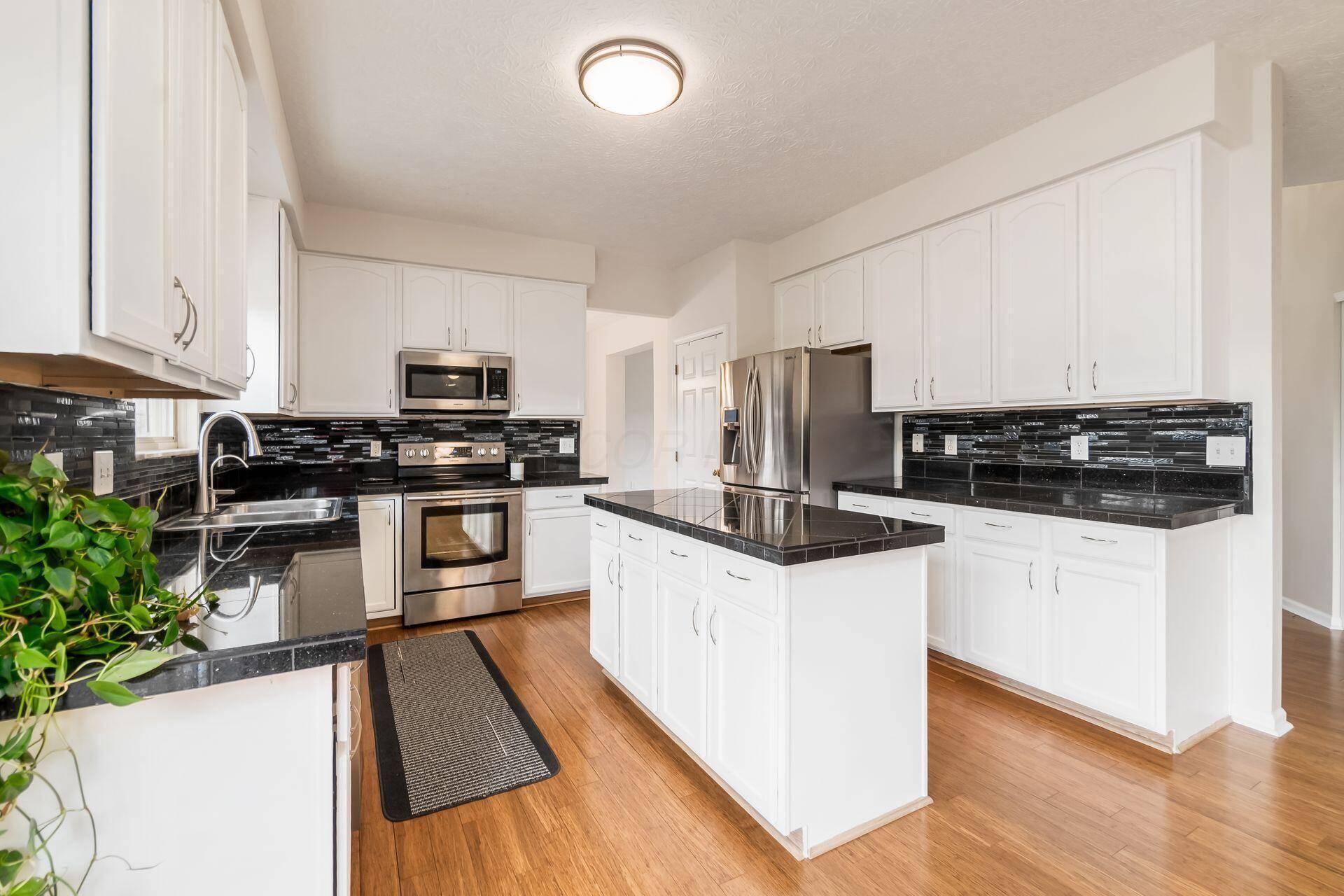 Powell, OH 43065,7916 Bridge Crossing Court