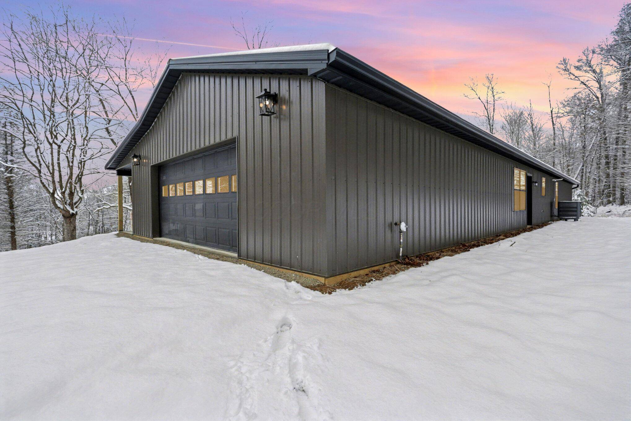 Bremen, OH 43107,10950 Graffis Road