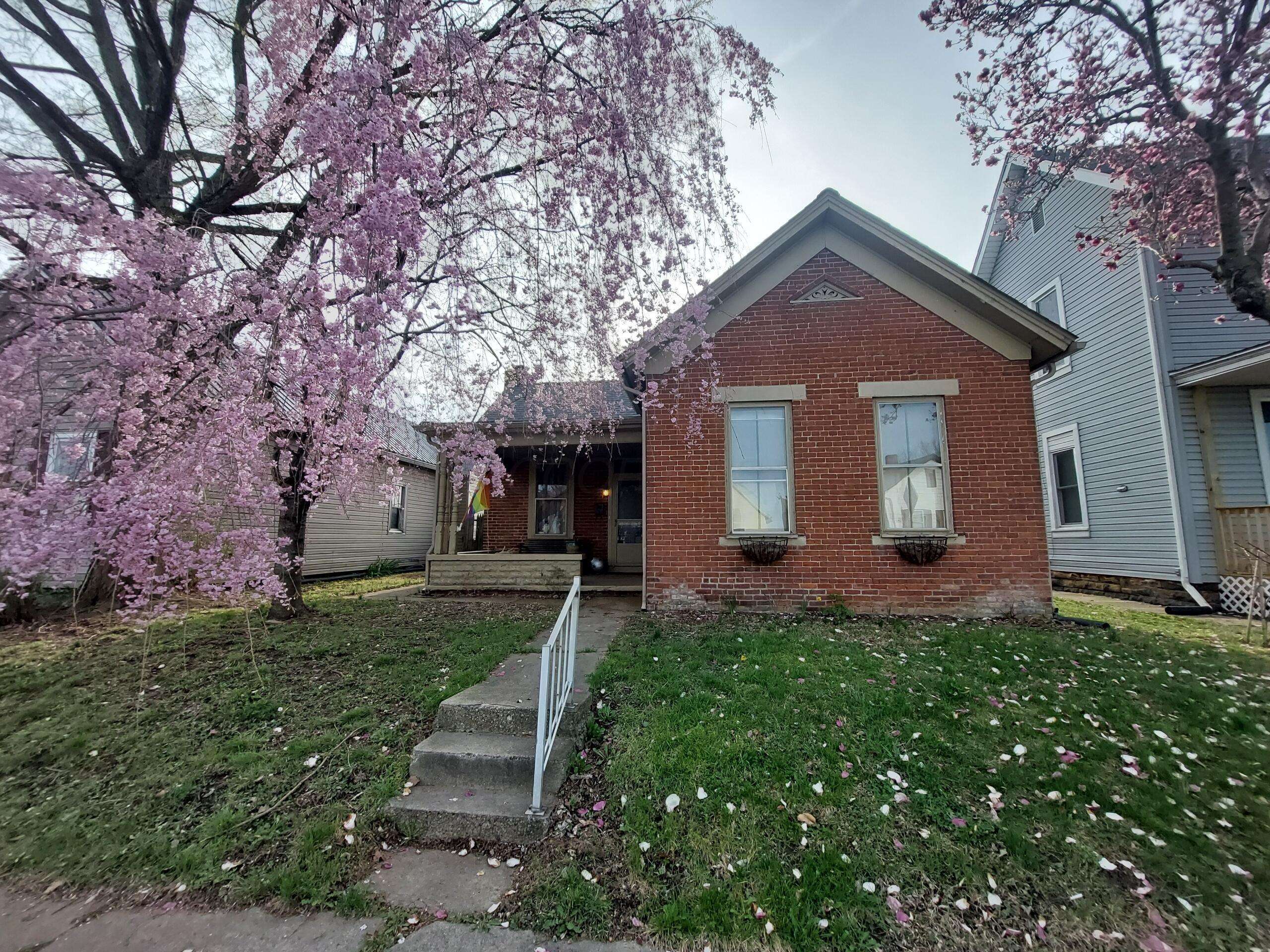 Chillicothe, OH 45601,182 Hirn Street