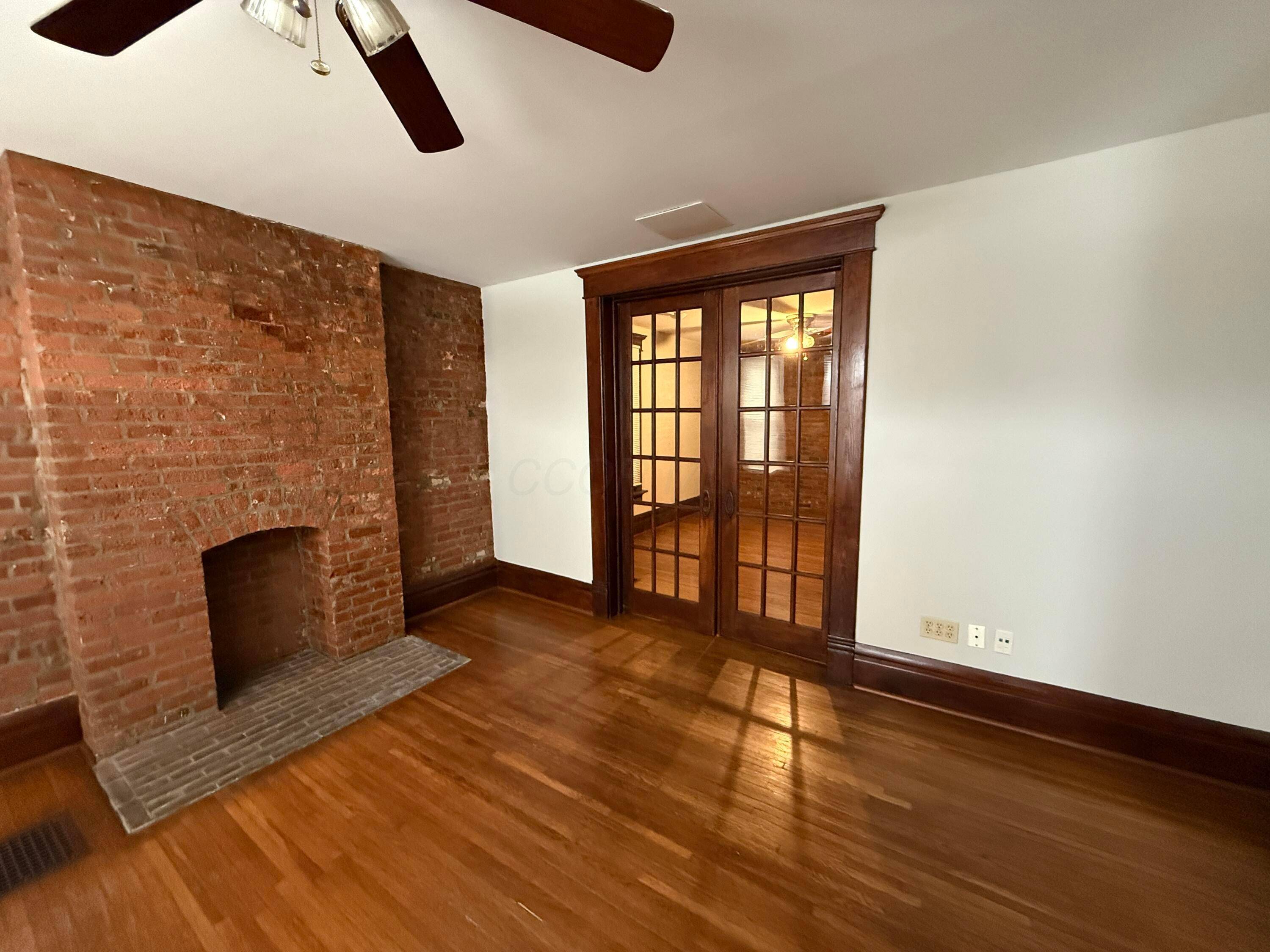 Columbus, OH 43207,1360 S High Street