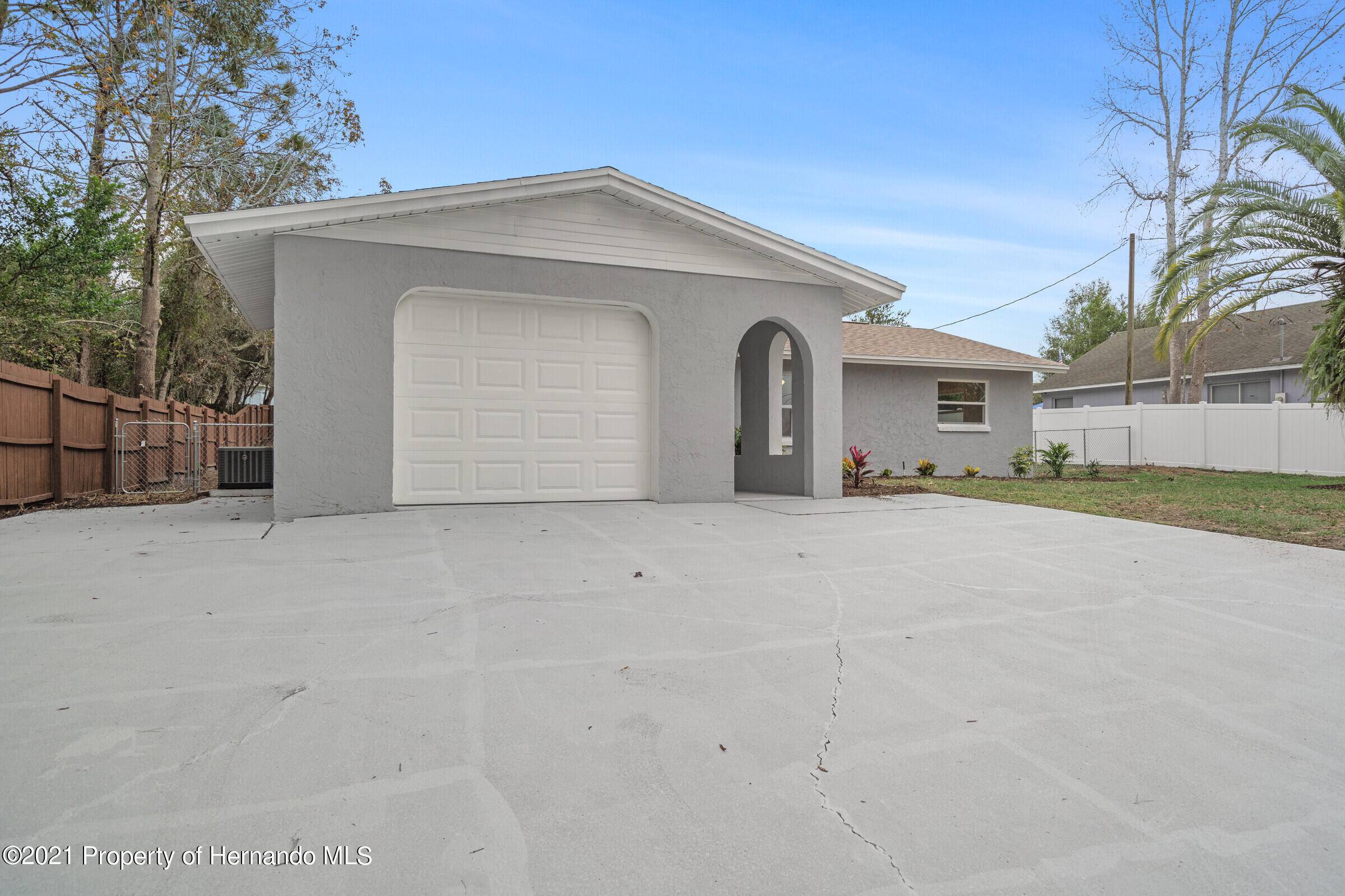 Spring Hill, FL 34609,13347 Spring Hill Drive