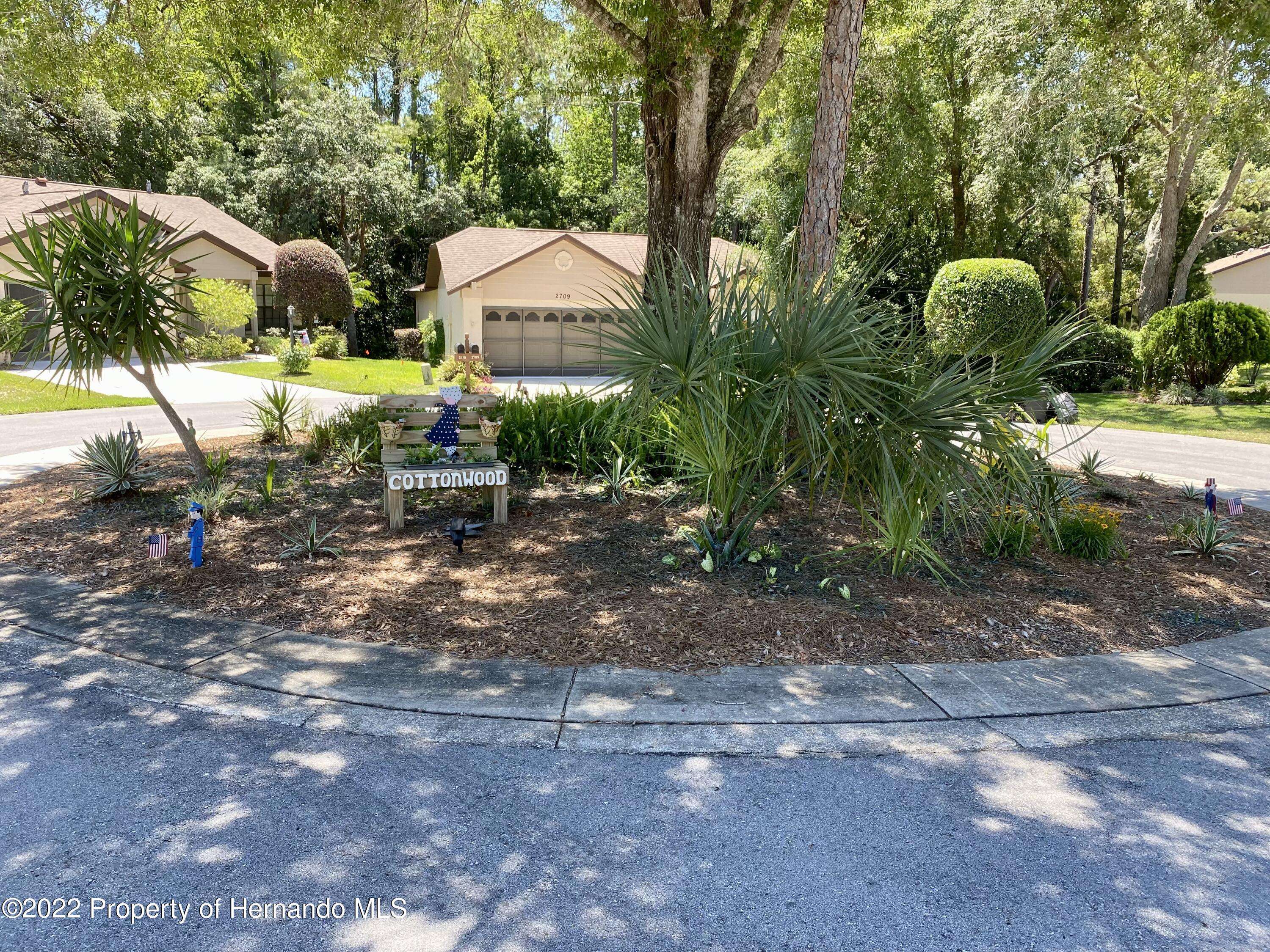 Spring Hill, FL 34606,2712 Cottonwood Court