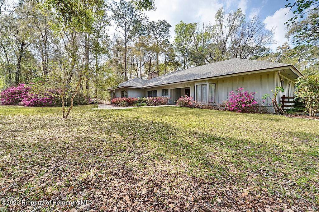 Brooksville, FL 34601,22347 Golden Retriever Lane