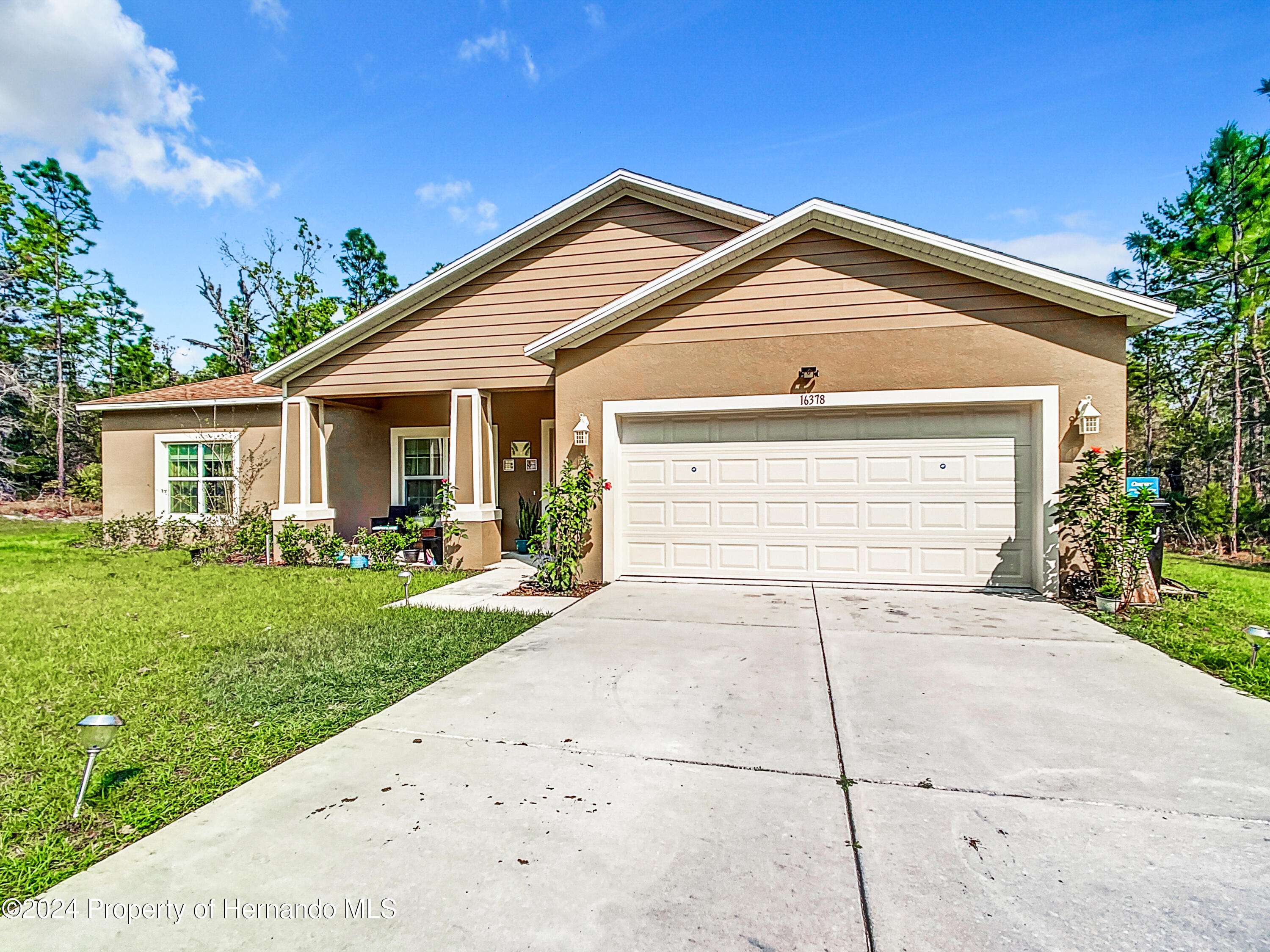 Weeki Wachee, FL 34614,16378 Courlan Road