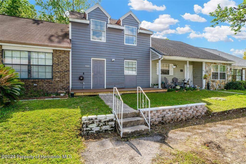 Brooksville, FL 34601,933 Coachlight Lane