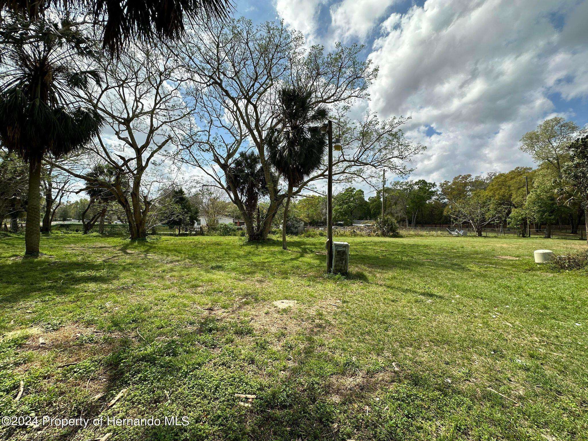 Spring Hill(pasco), FL 34610,18504 St Paul Drive