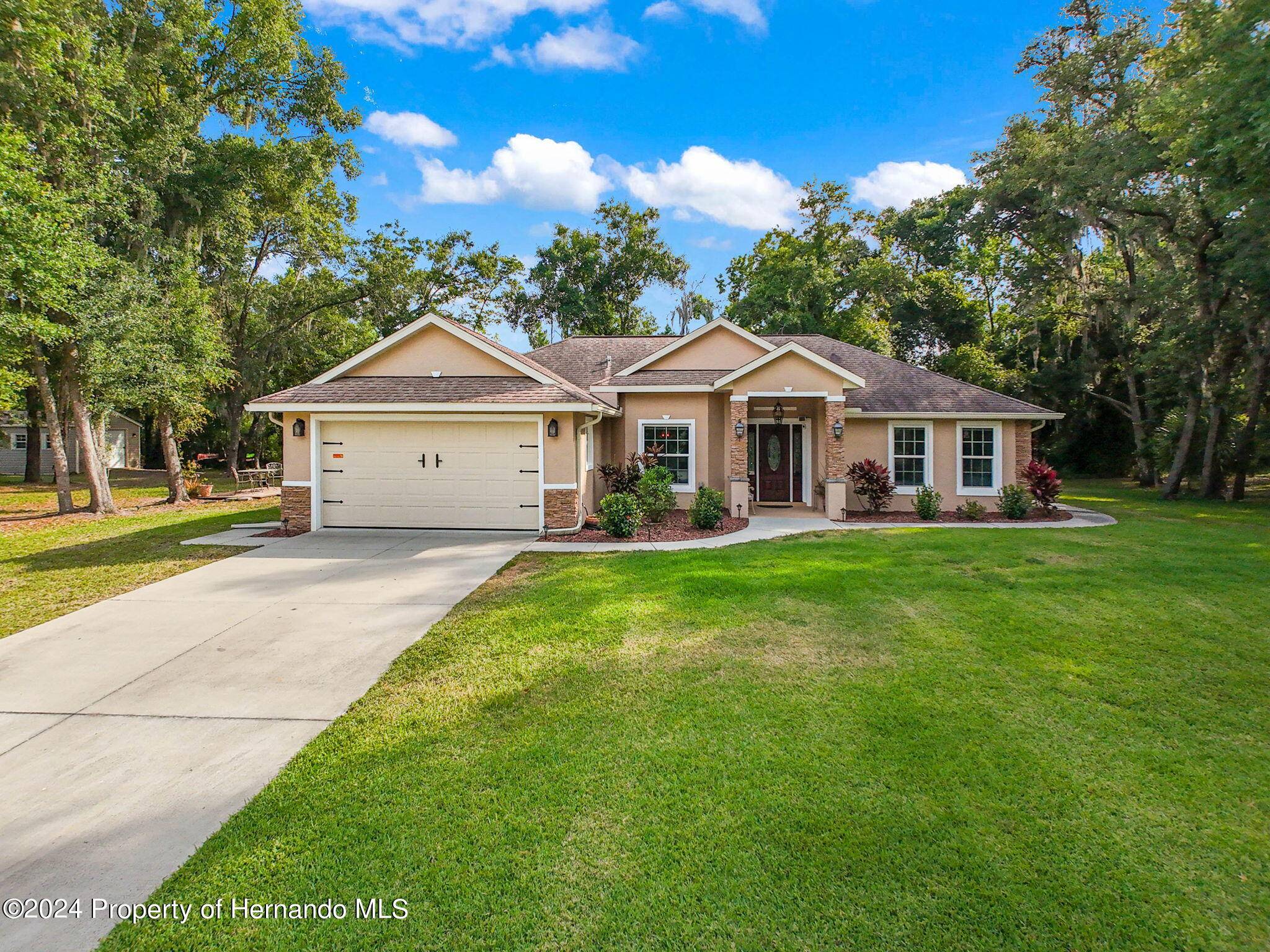 Inverness, FL 34450,9450 E Mistwood Court