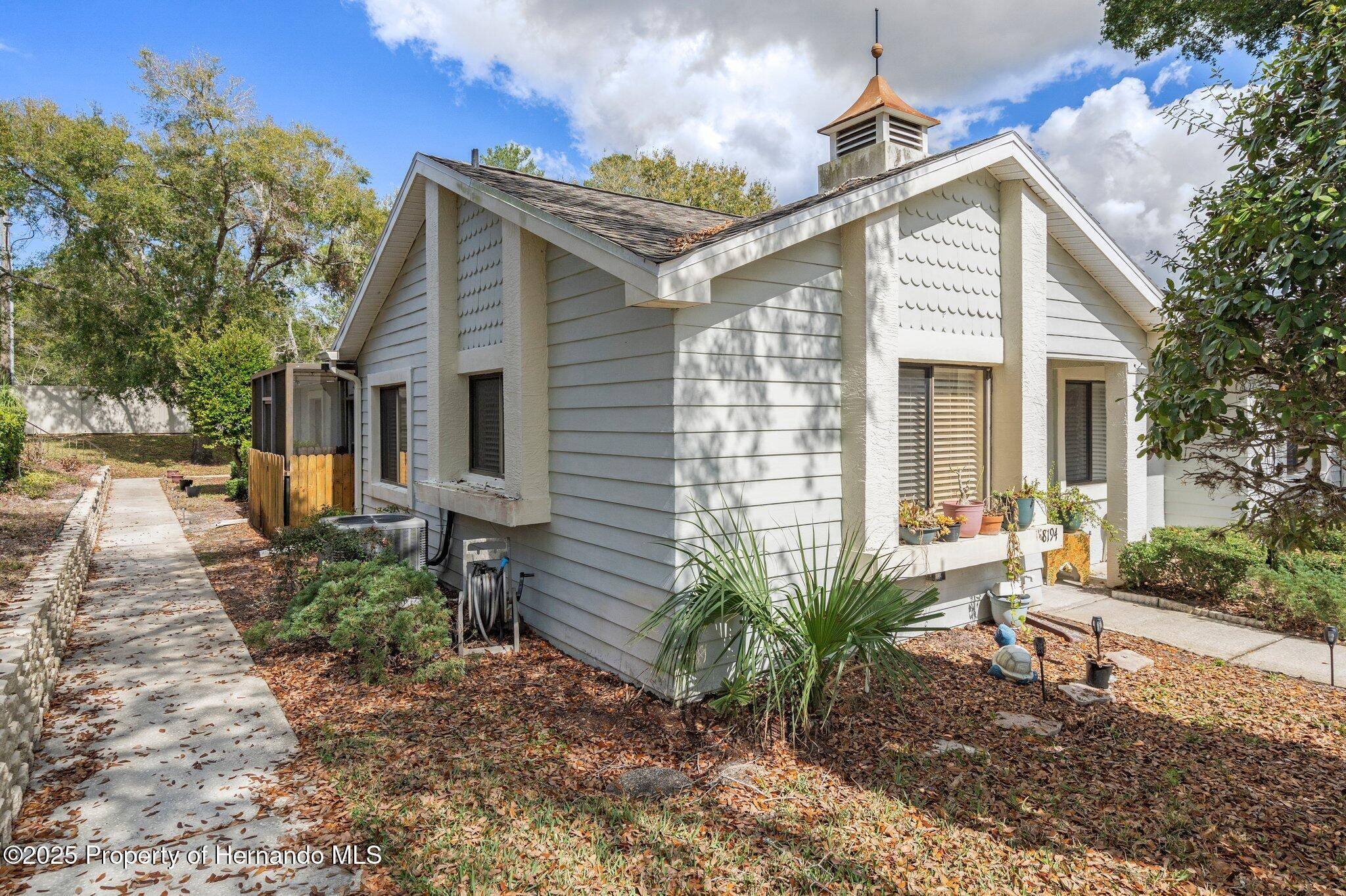 Weeki Wachee, FL 34613,8194 Sturbridge