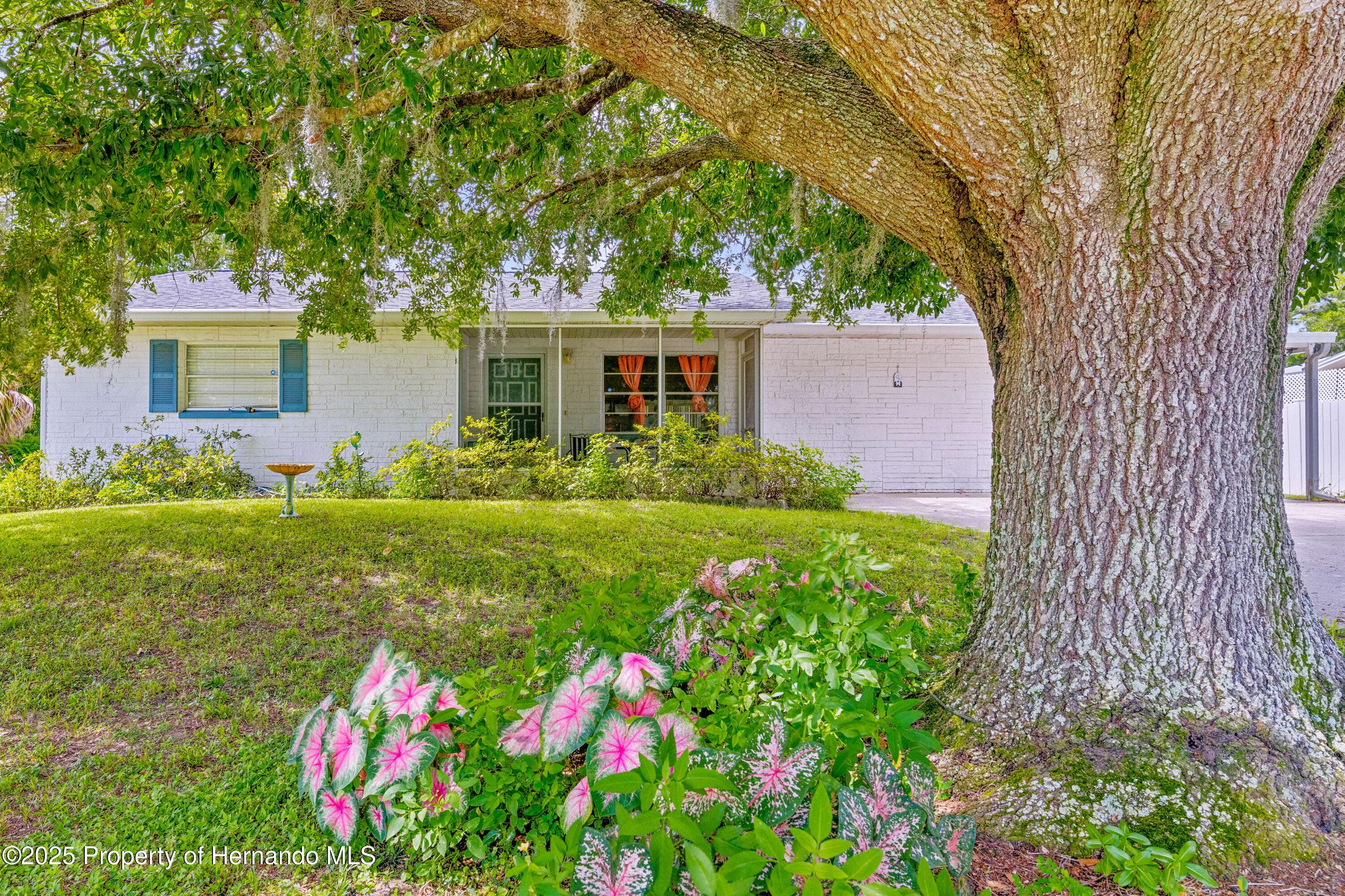 Crystal River, FL 34429,1236 NE 3rd Street