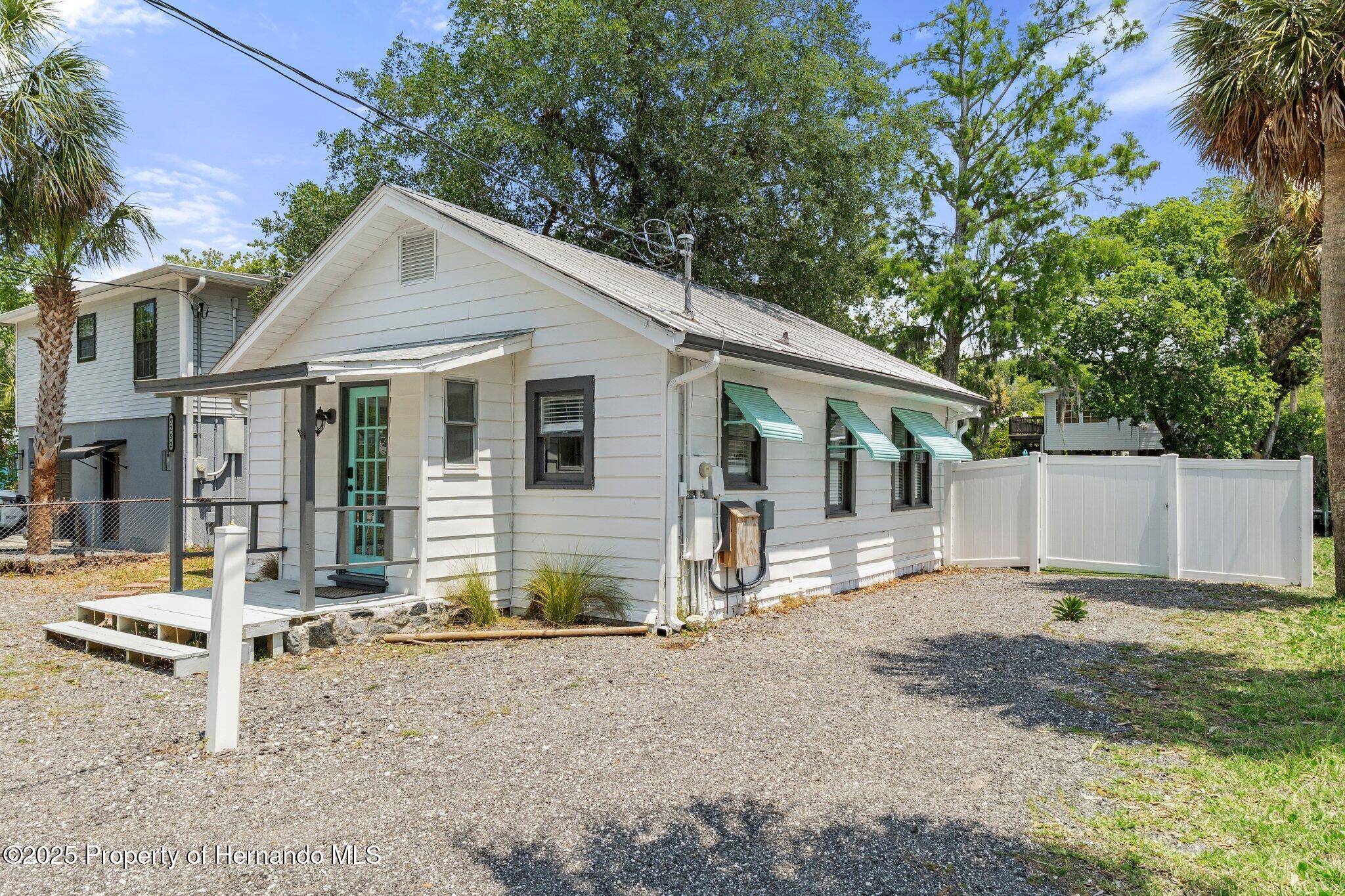 Weeki Wachee, FL 34607,7252 Coventry Court