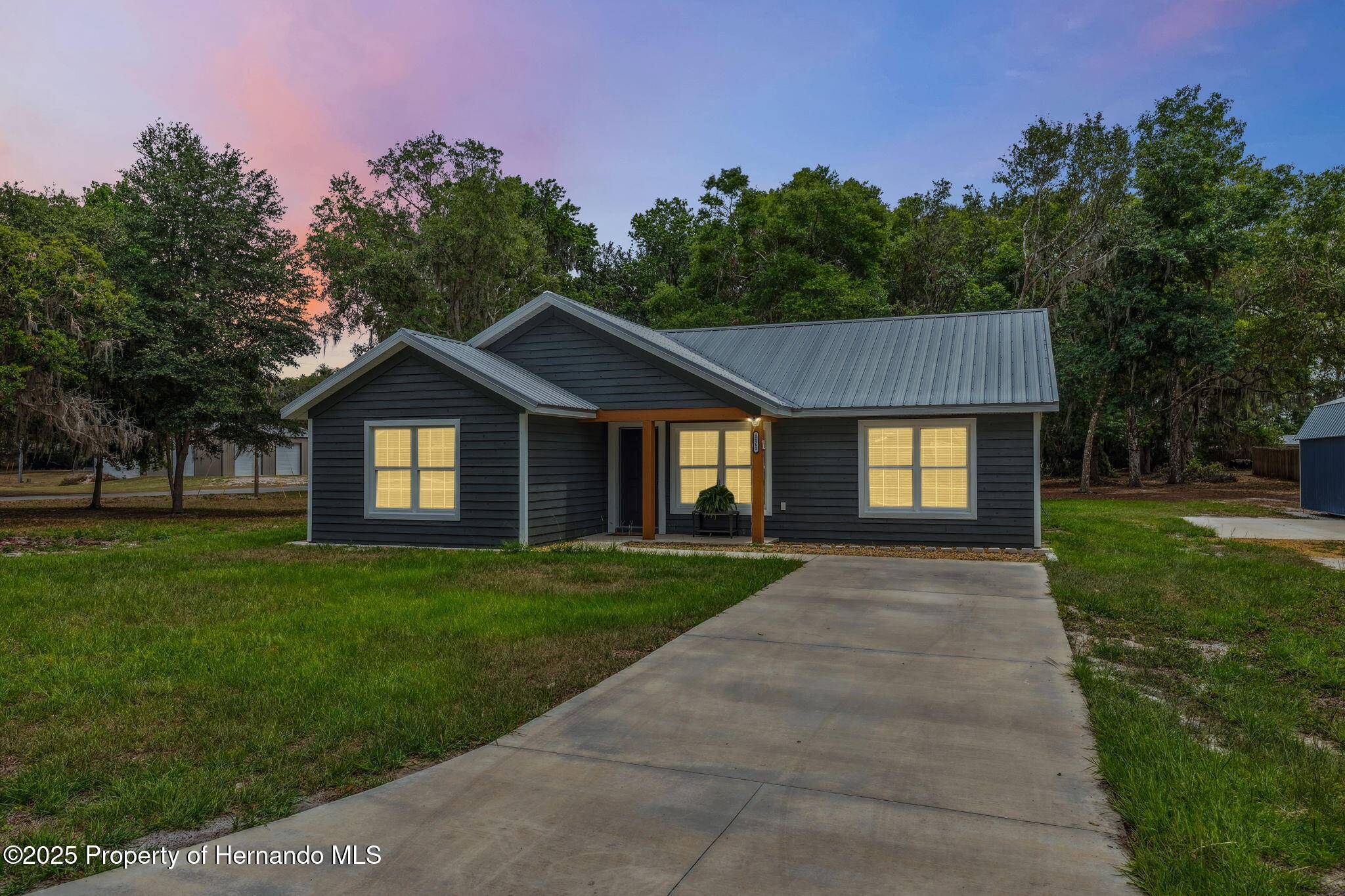 Lake Panasoffkee, FL 33538,1161 443 County Road