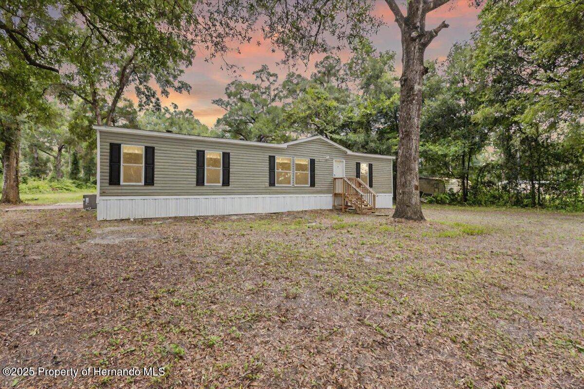 Chiefland, FL 32626,13850 NW 70th Avenue