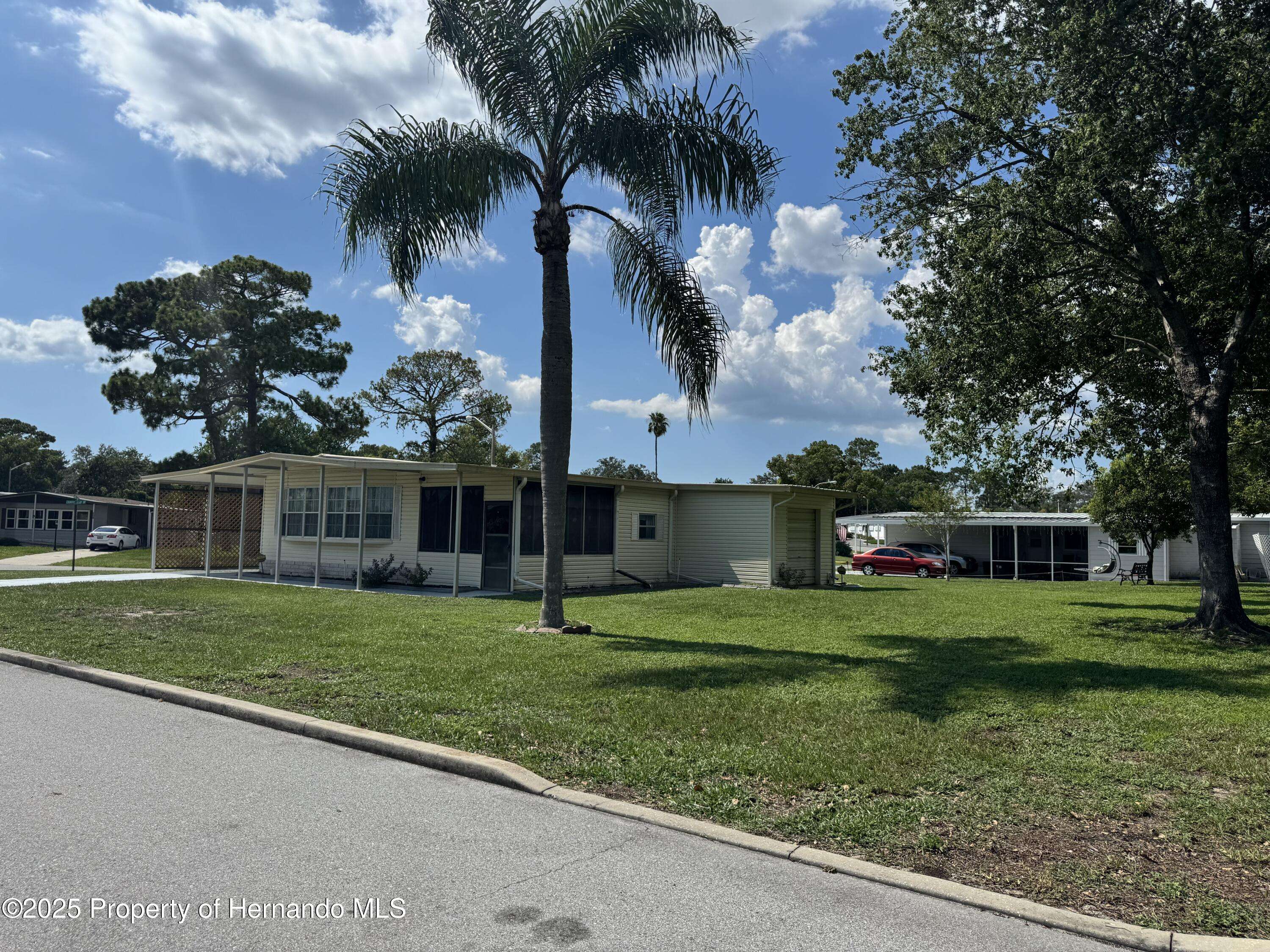 Brooksville, FL 34613,7532 Country Club Drive