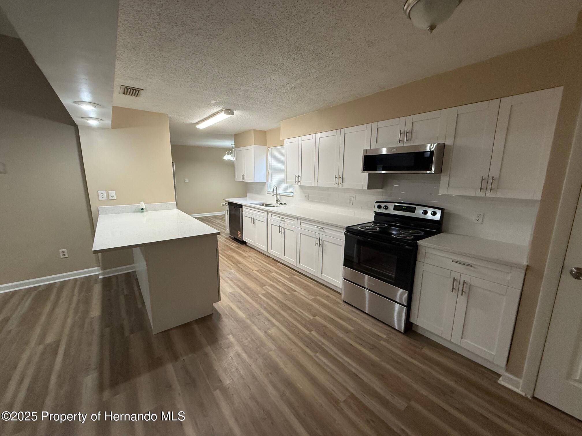 Brooksville, FL 34601,931 Cedar Drive