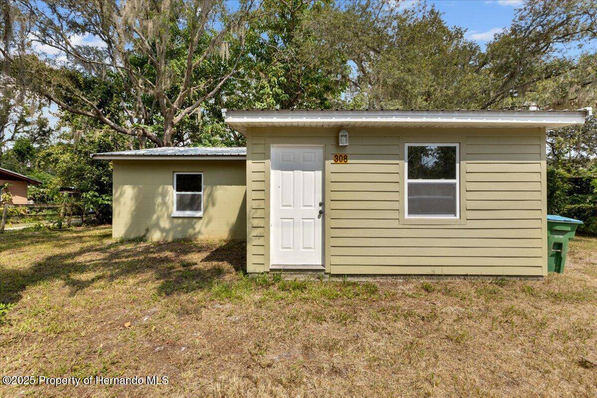 Cross City, FL 32628,308 NE 152nd Street