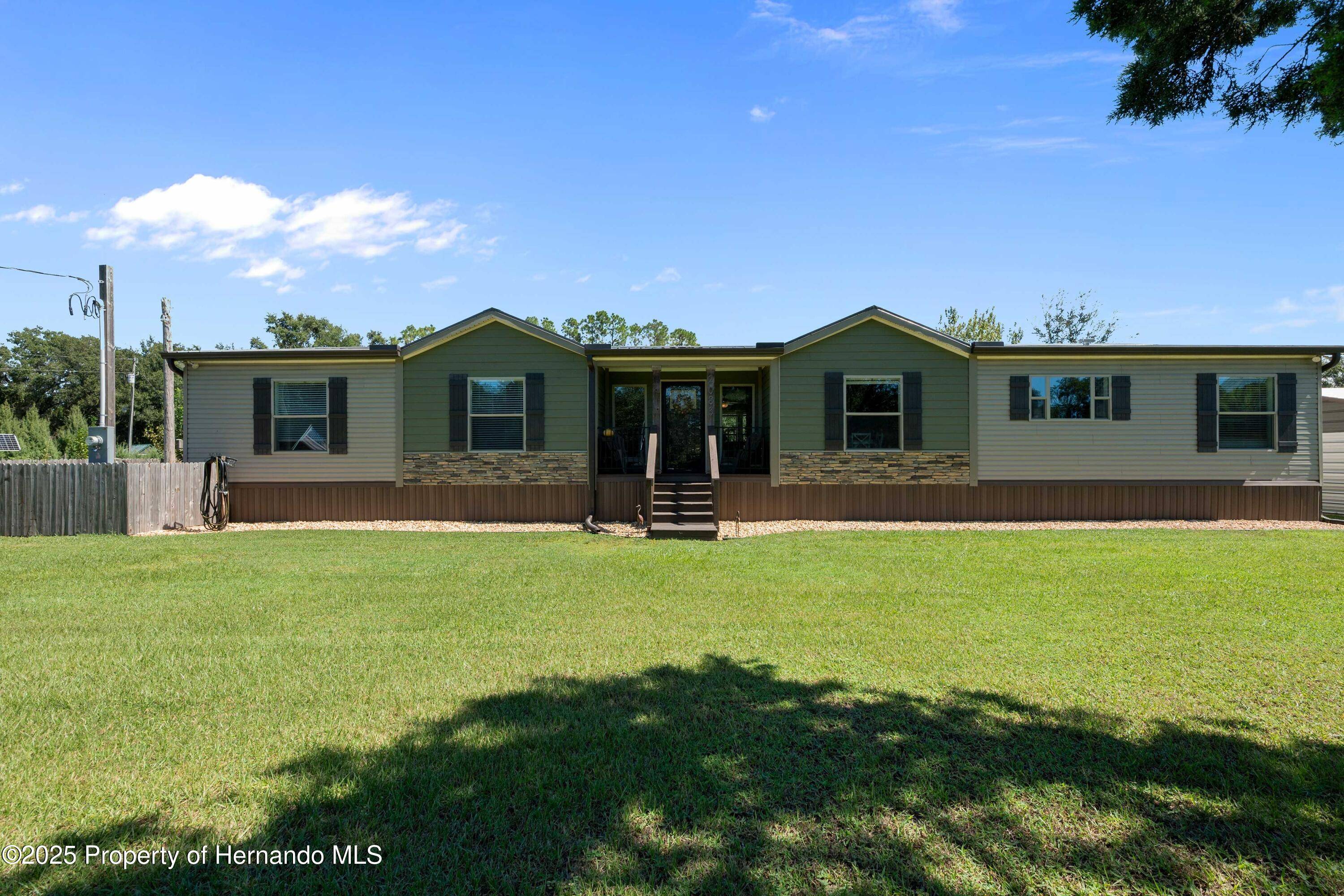 Webster, FL 33597,2083 State Road 50