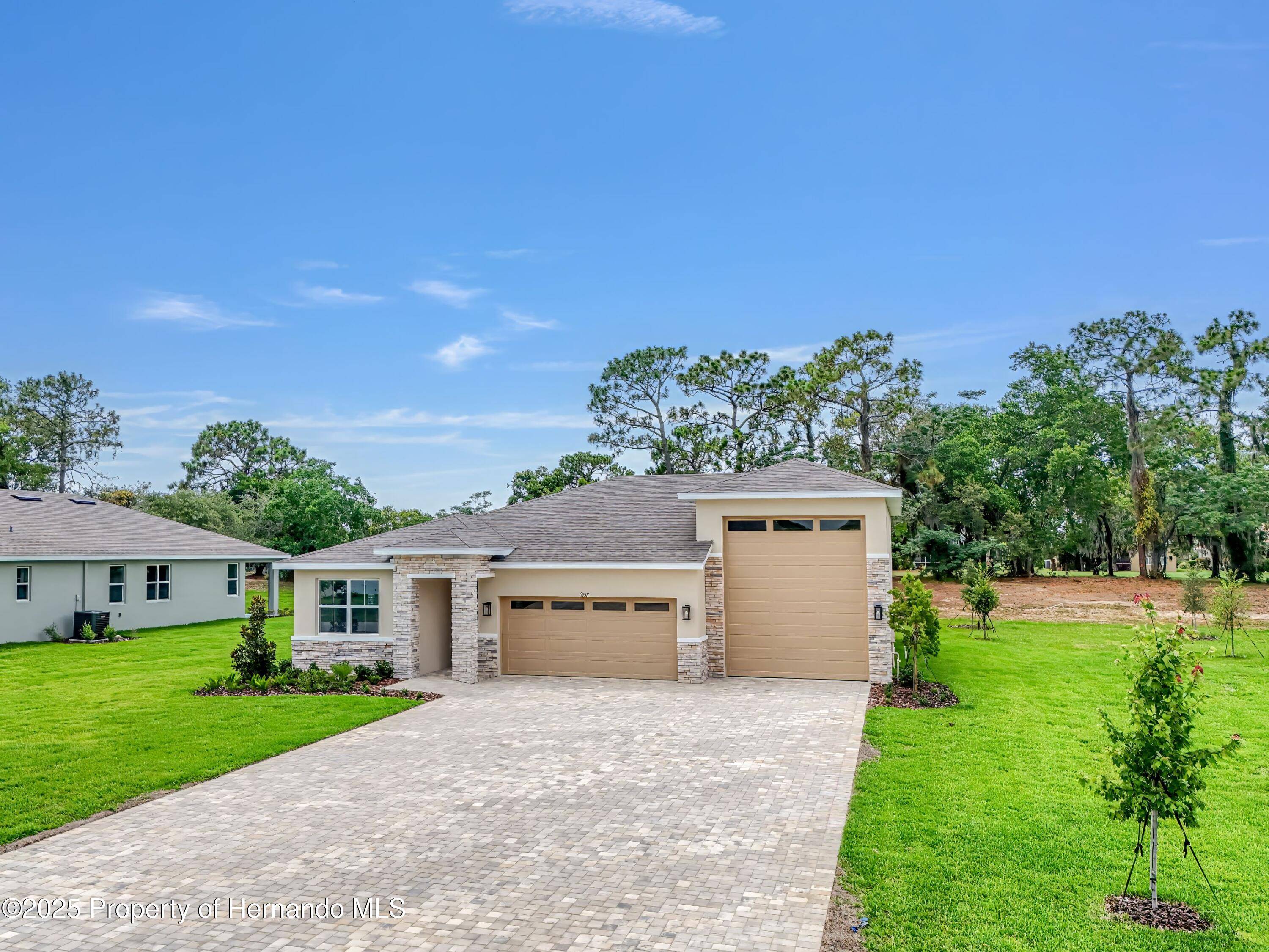 Weeki Wachee, FL 34613,9157 PLAYERS Drive