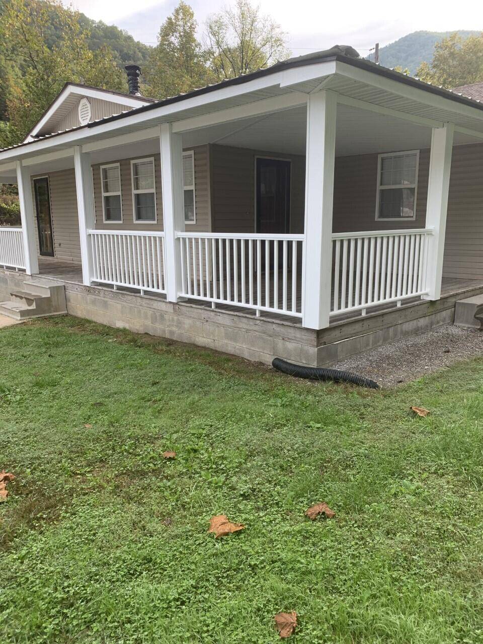 Evarts, KY 40828,122 Riley Lane