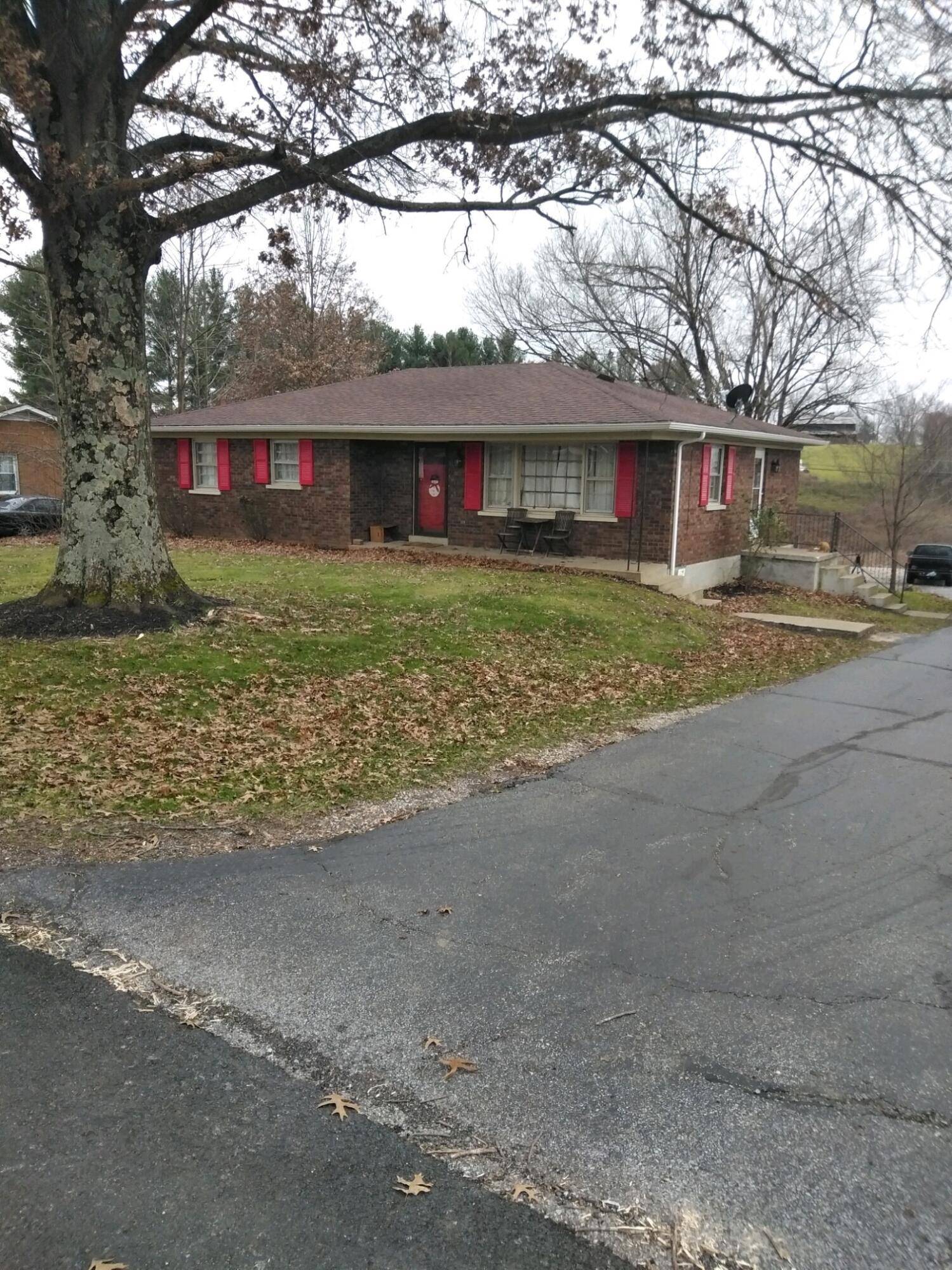 Frankfort, KY 40601,97 Royal