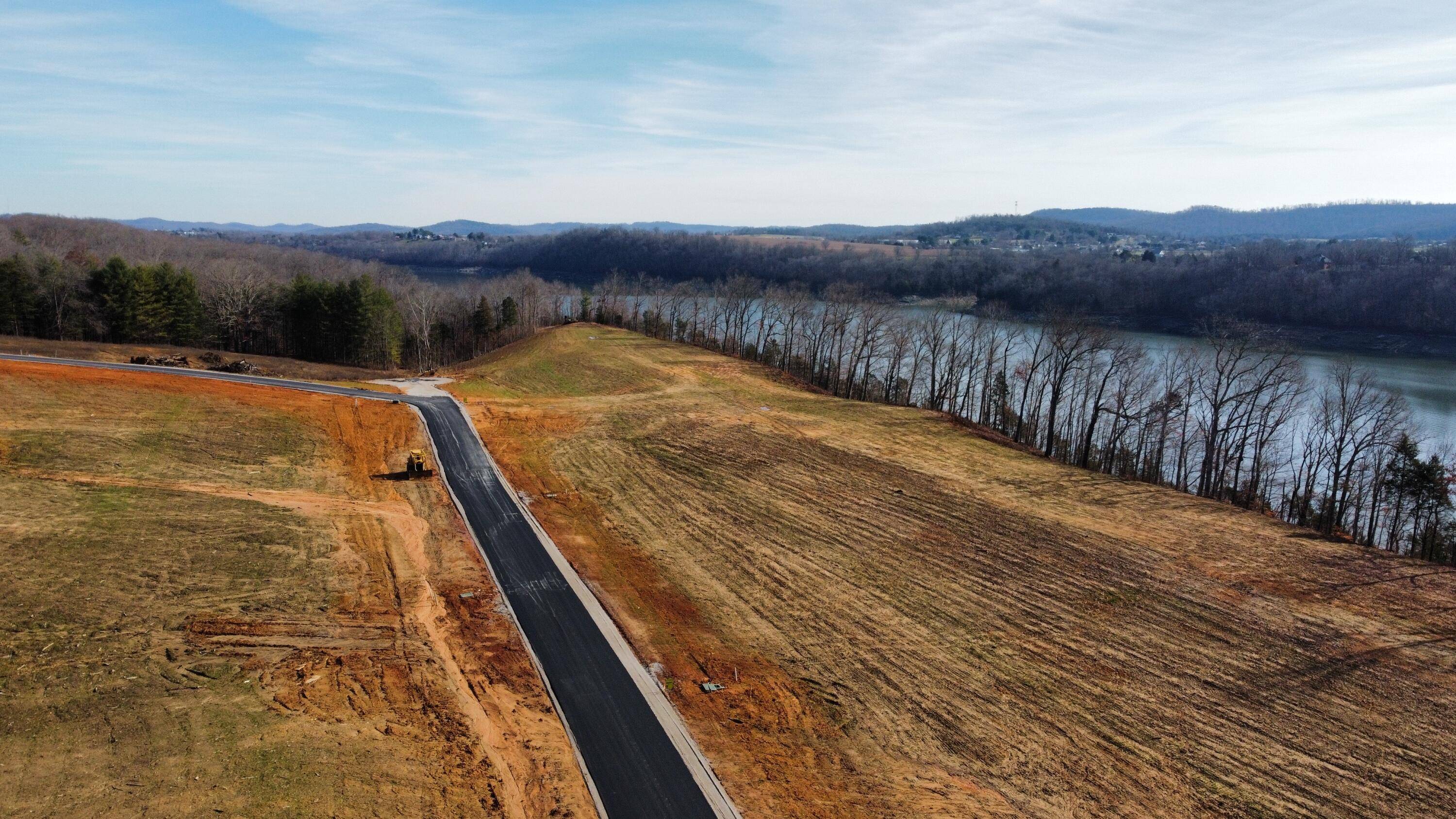 Somerset, KY 42503,3 Goldenberg Lane