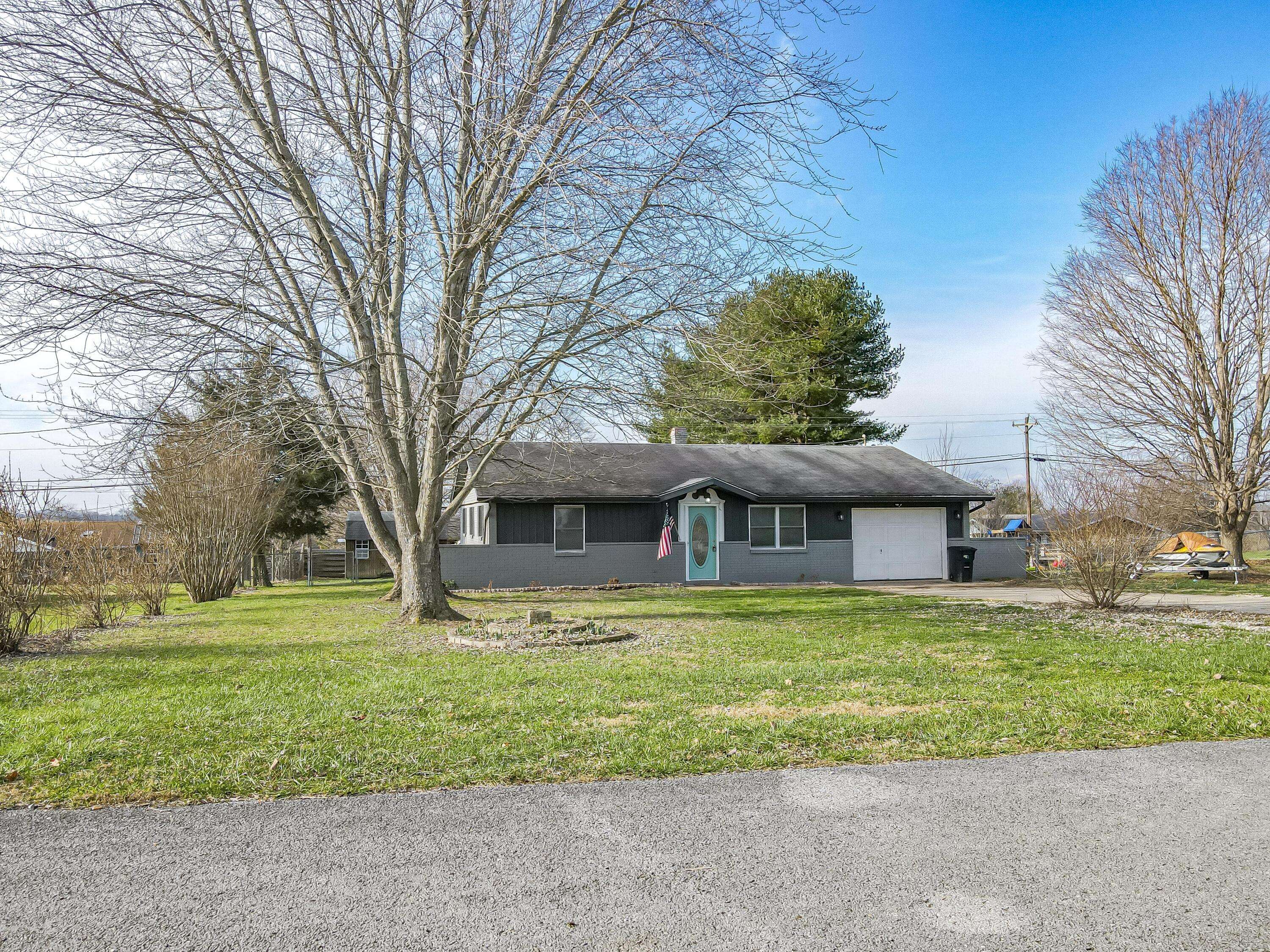 Bronston, KY 42518,181 Shaw Lane