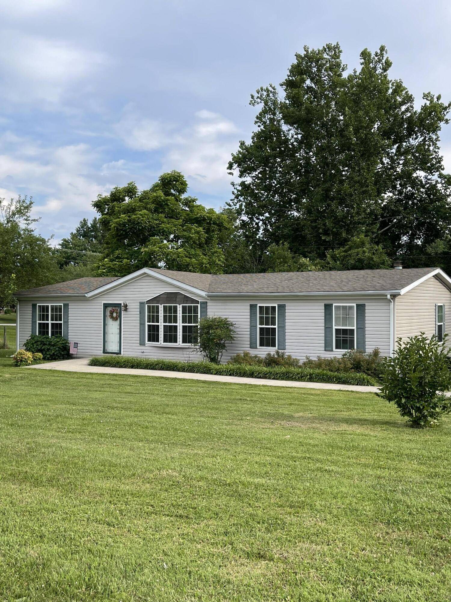 Frankfort, KY 40601,2497 Evergreen Road